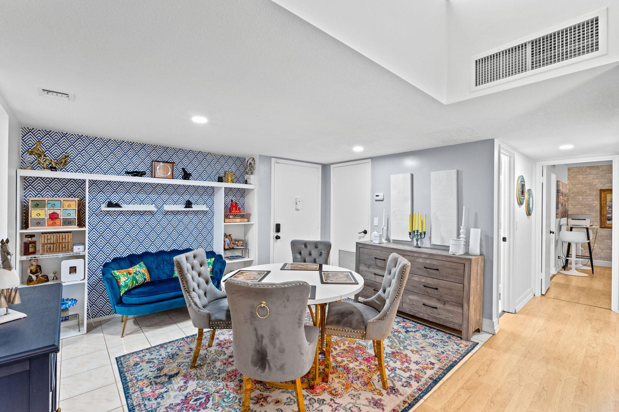 BOUNDBROOK CONDO S - Residential