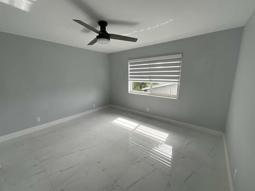OAKLAND GROVE VILLAGE CONDO - Residential Lease