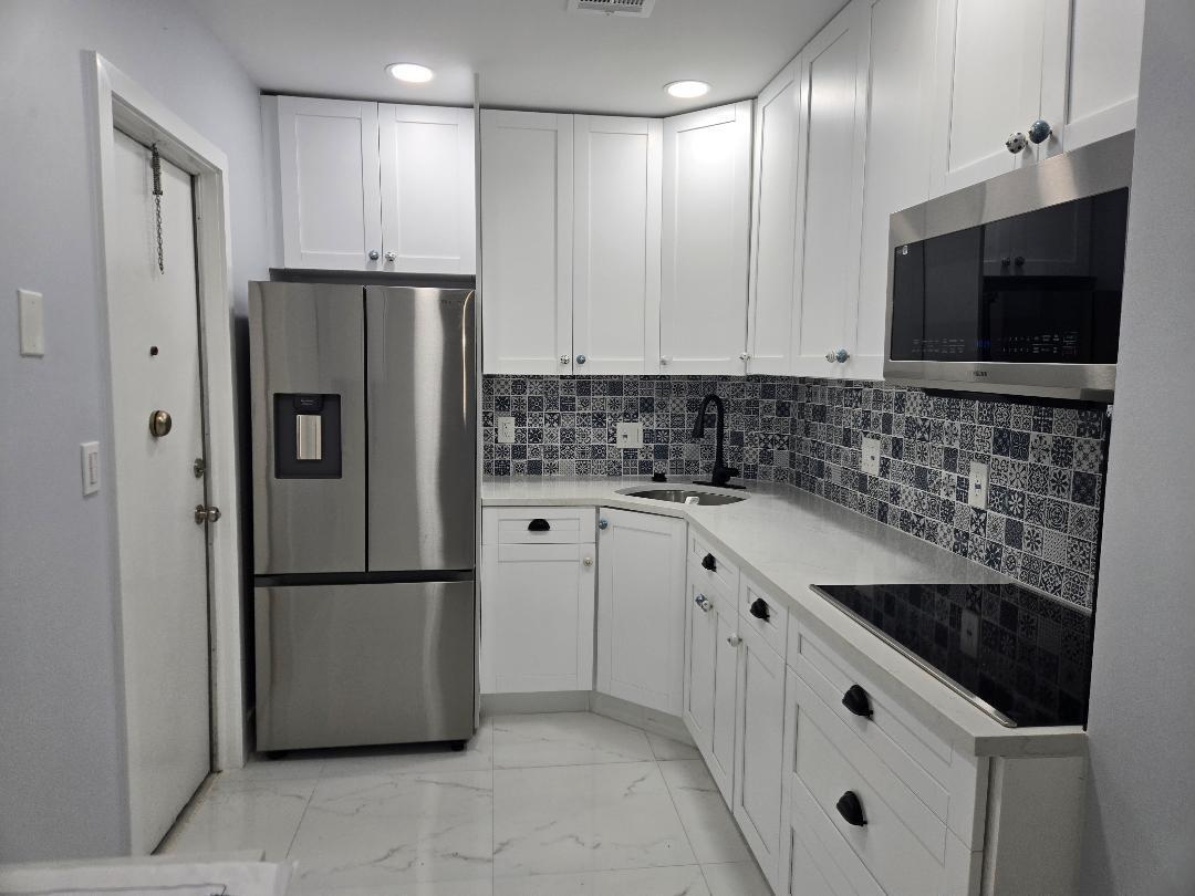 OAKLAND GROVE VILLAGE CONDO - Residential Lease