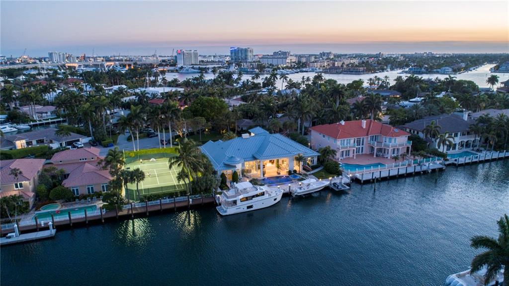 LAGUNA ISLE - Residential