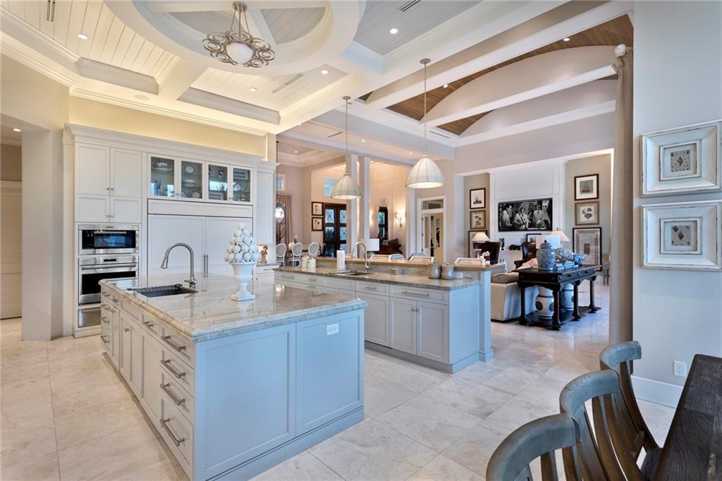 LAGUNA ISLE - Residential