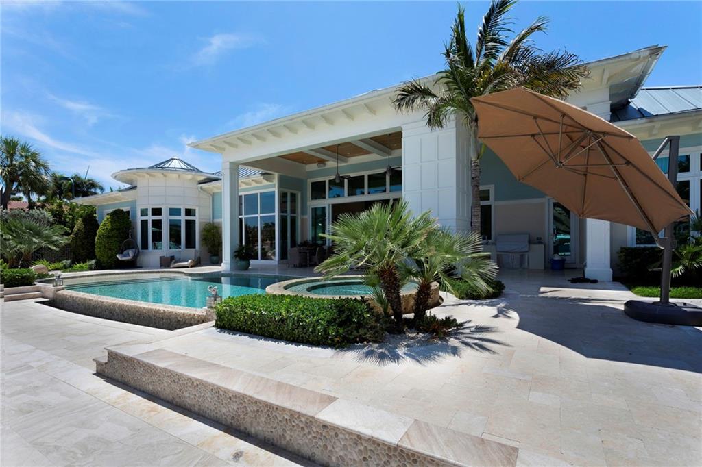 LAGUNA ISLE - Residential