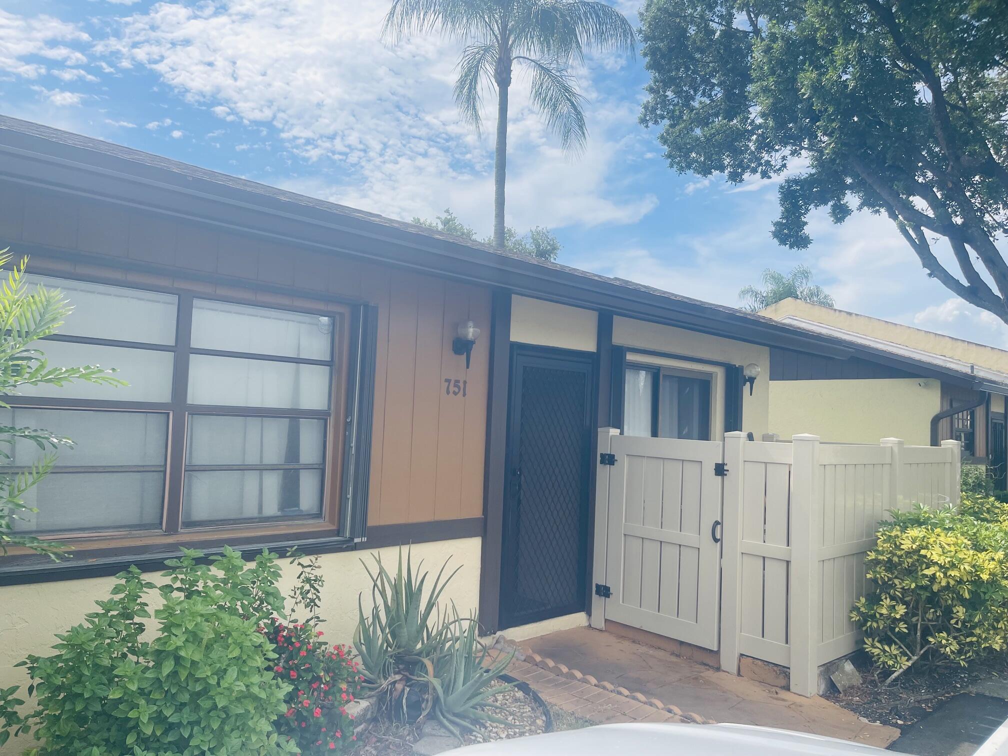 WOODLAKE ISLES - Residential
