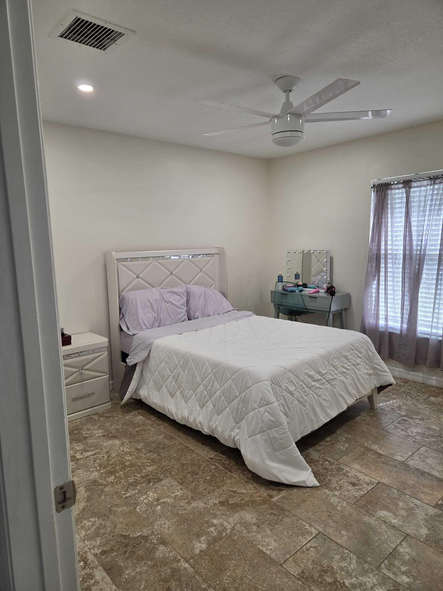 PORT ST LUCIE SECTION 19 - Residential Lease