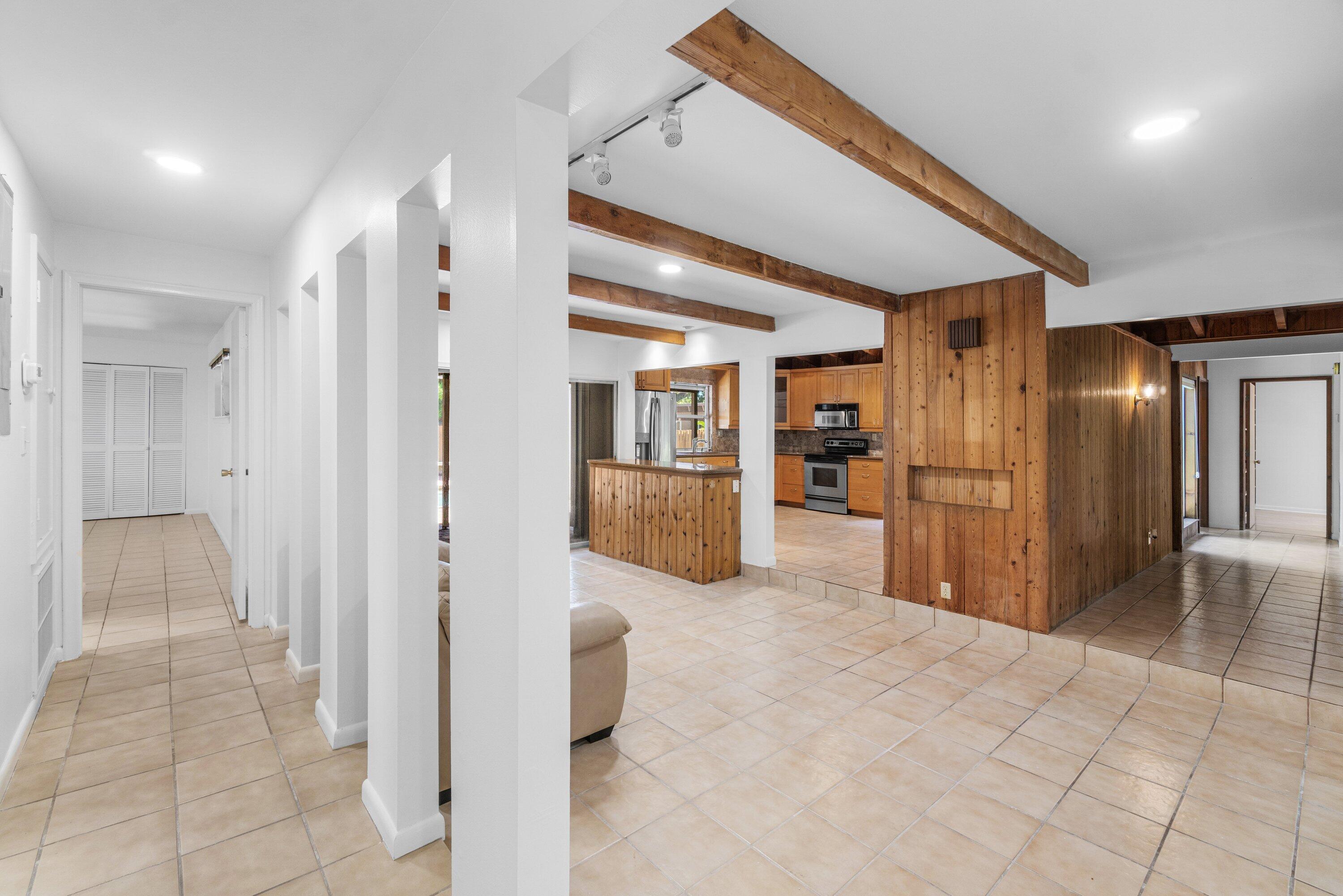PALM BEACH FARMS - Residential Lease