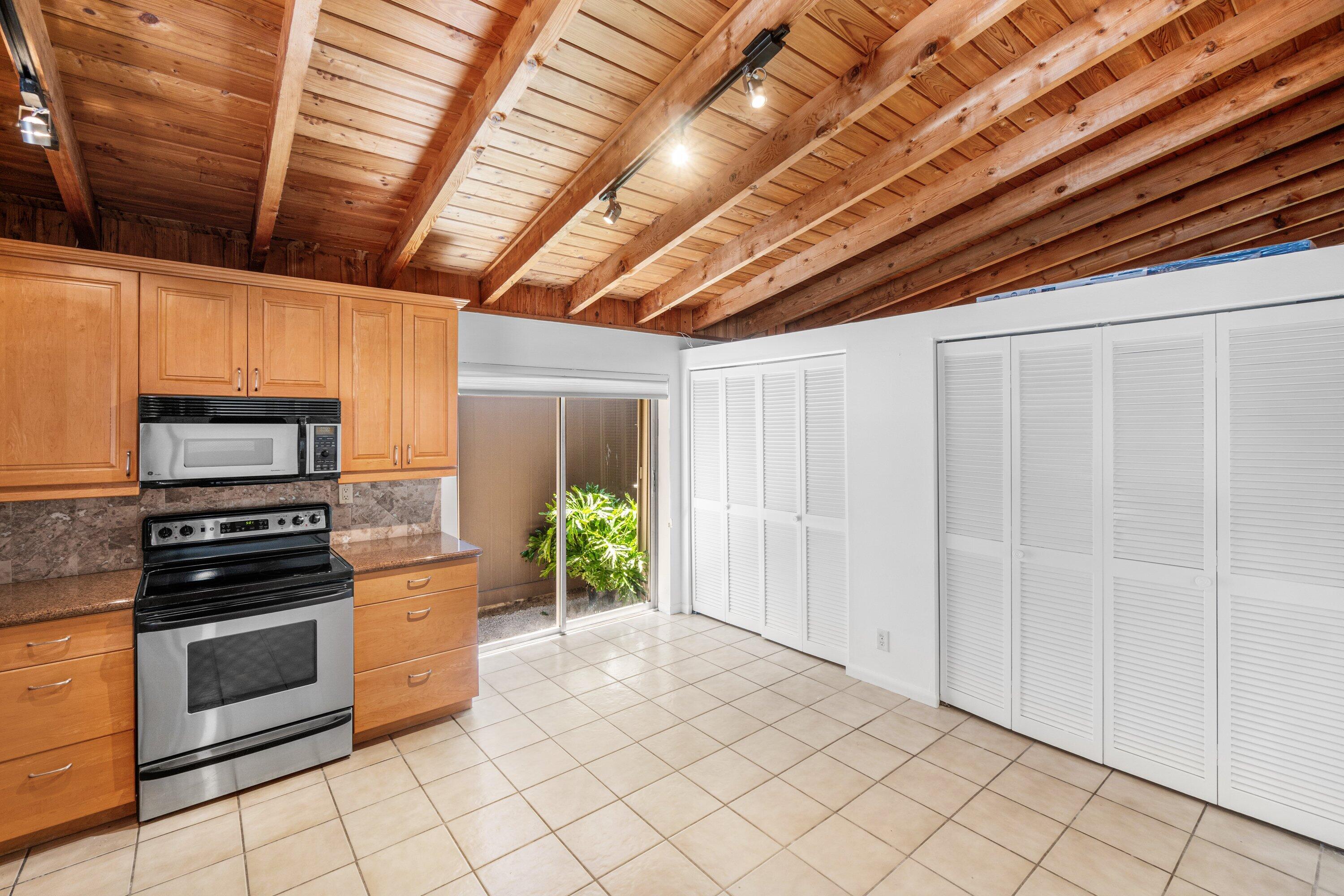 PALM BEACH FARMS - Residential Lease