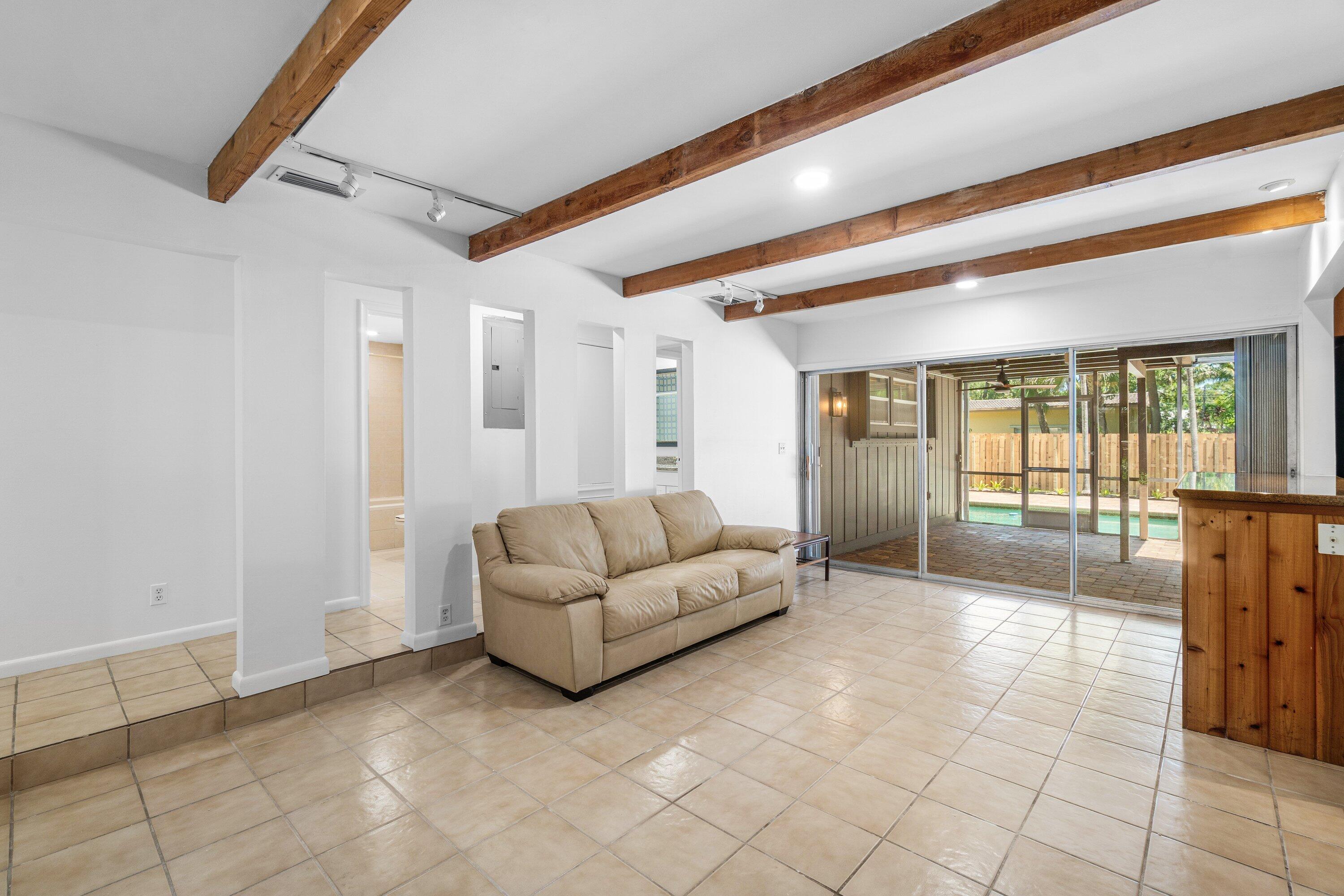 PALM BEACH FARMS - Residential Lease