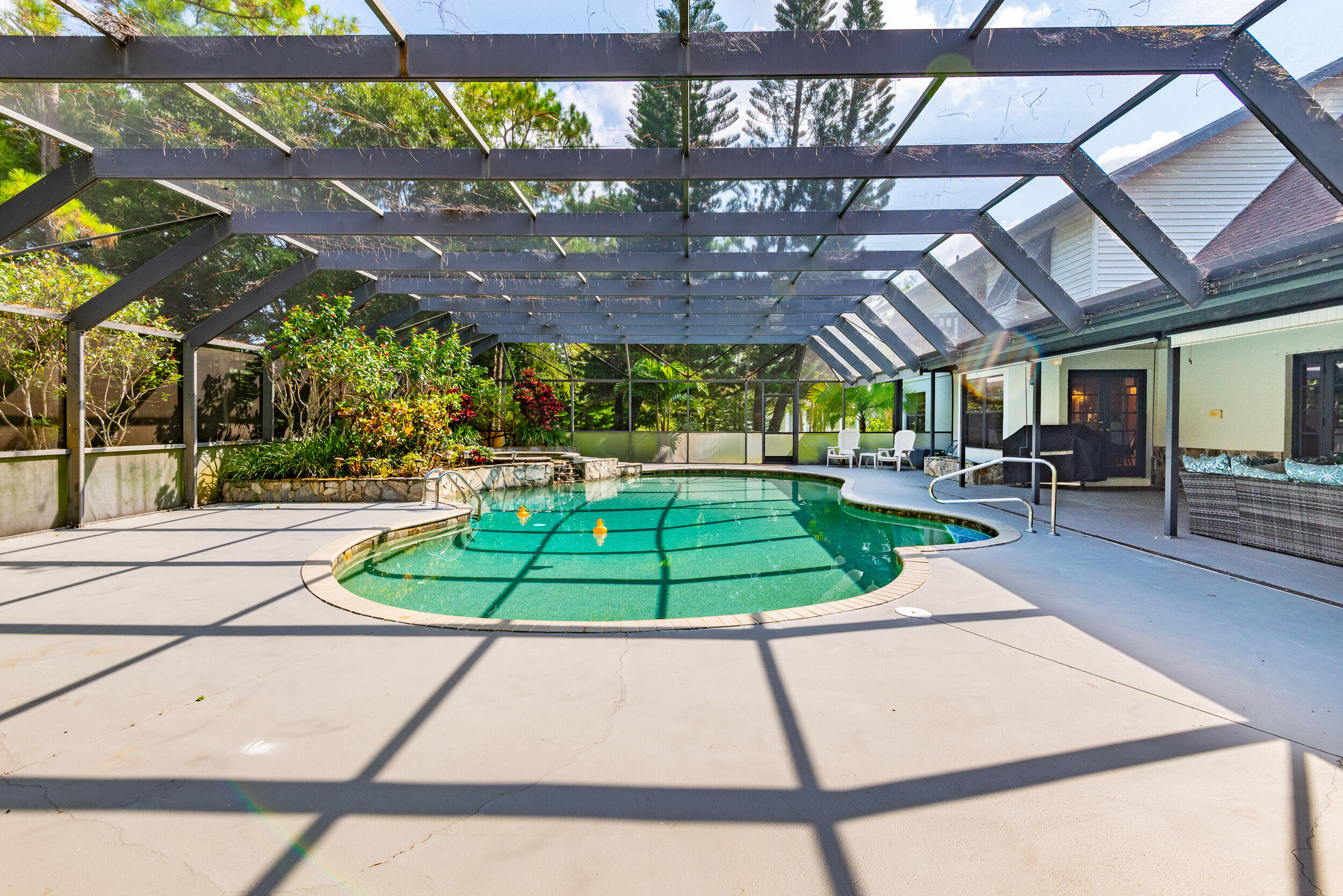 HOMELAND - Residential
