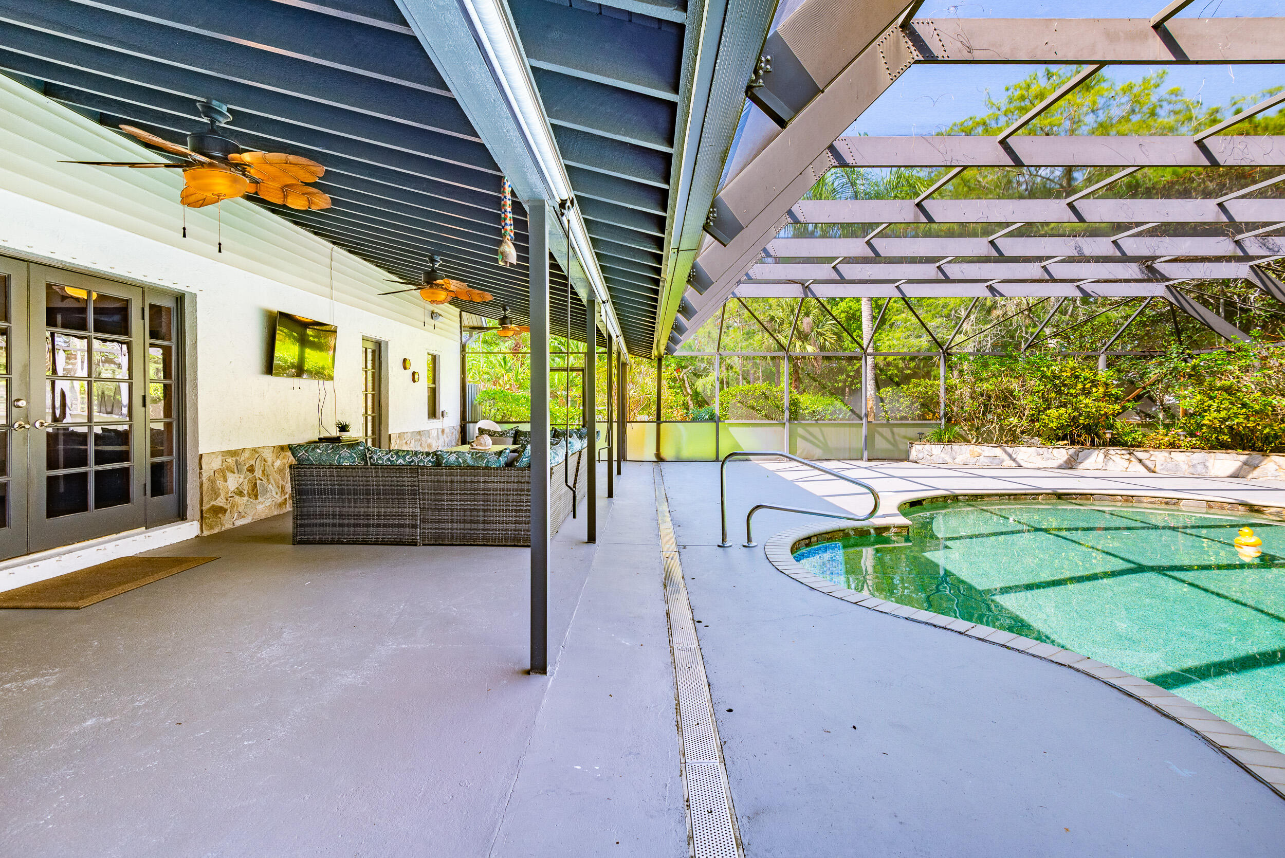 HOMELAND - Residential