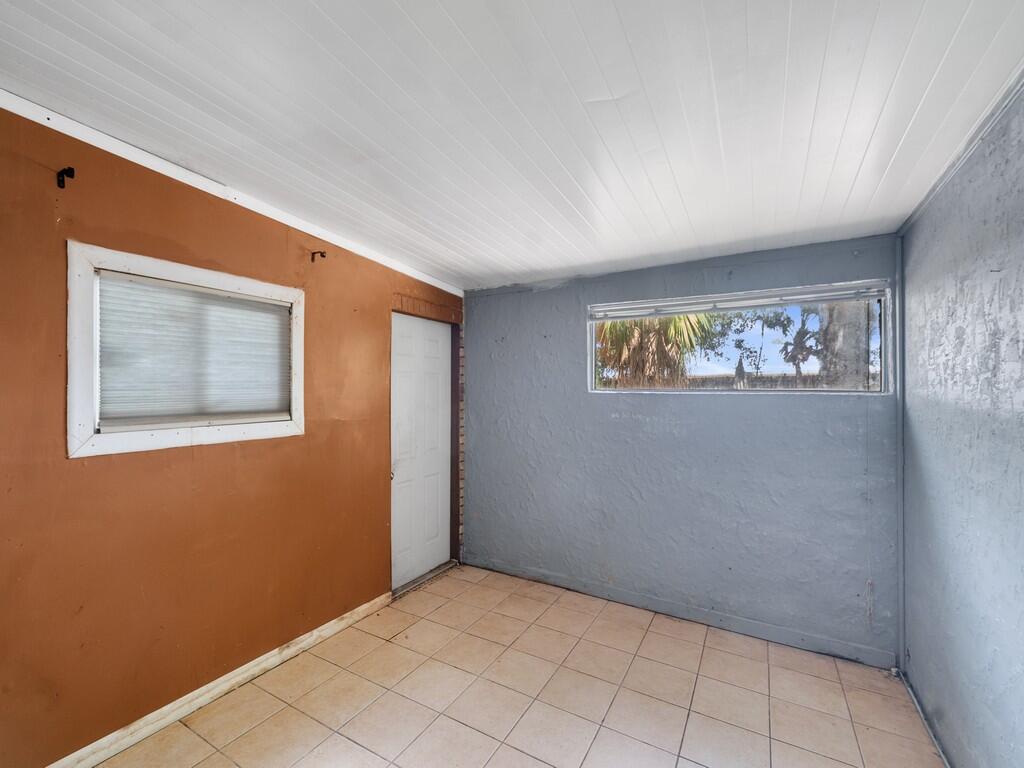 PORT MALABAR COUNTRY CLUB UNIT 8 - Residential
