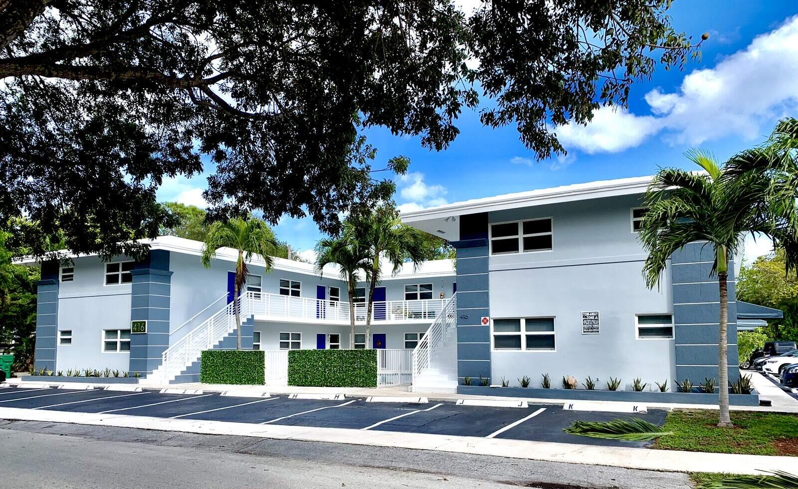 LAS OLAS PARK CORR PLAT - Residential Lease