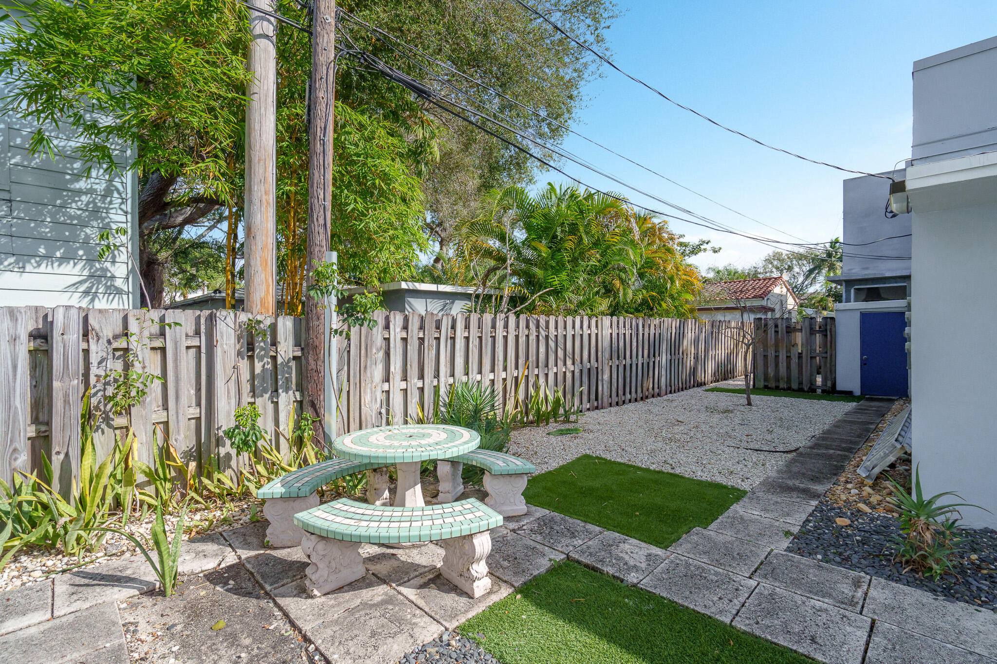 LAS OLAS PARK CORR PLAT - Residential Lease