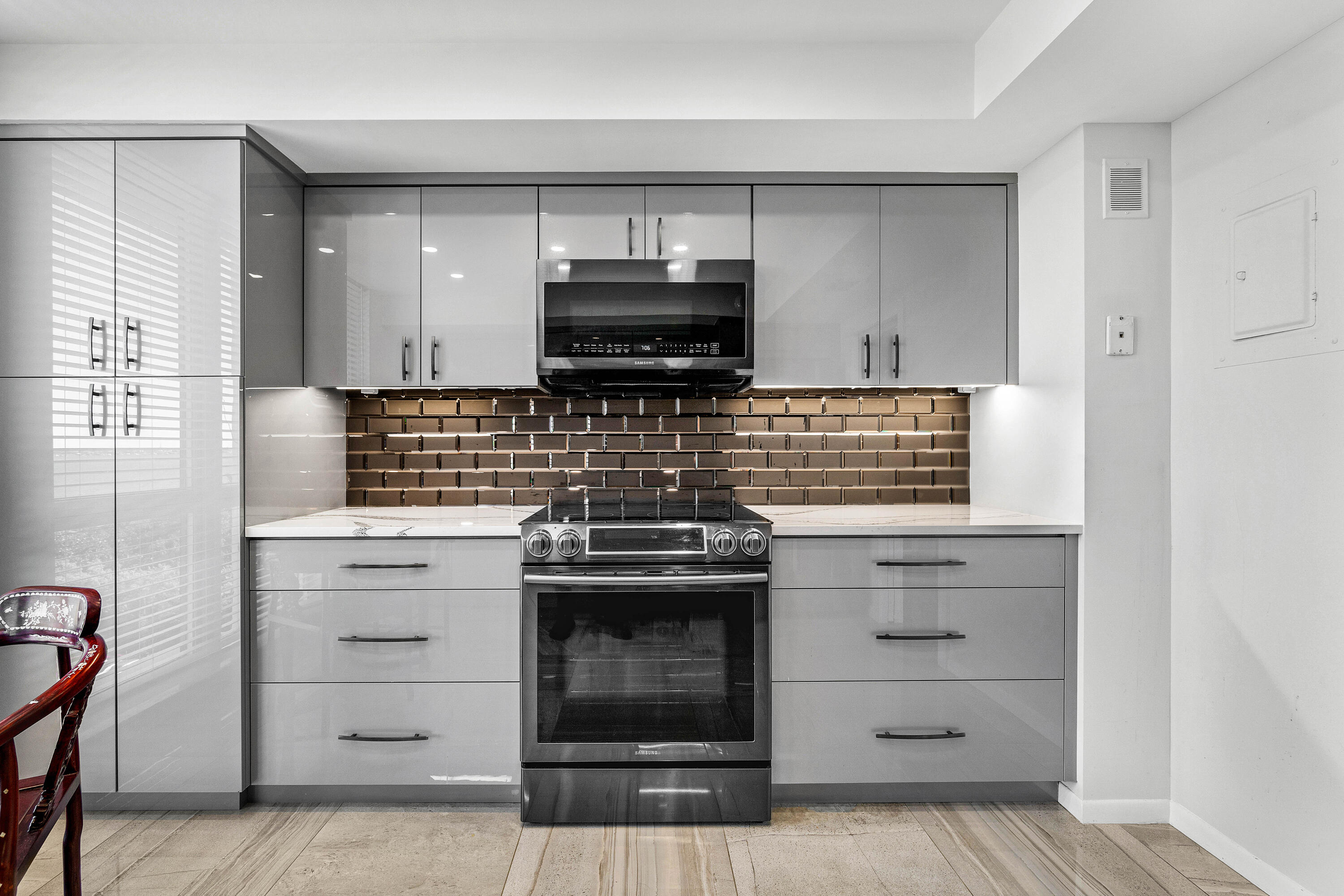EASTPOINTE CONDO - Residential