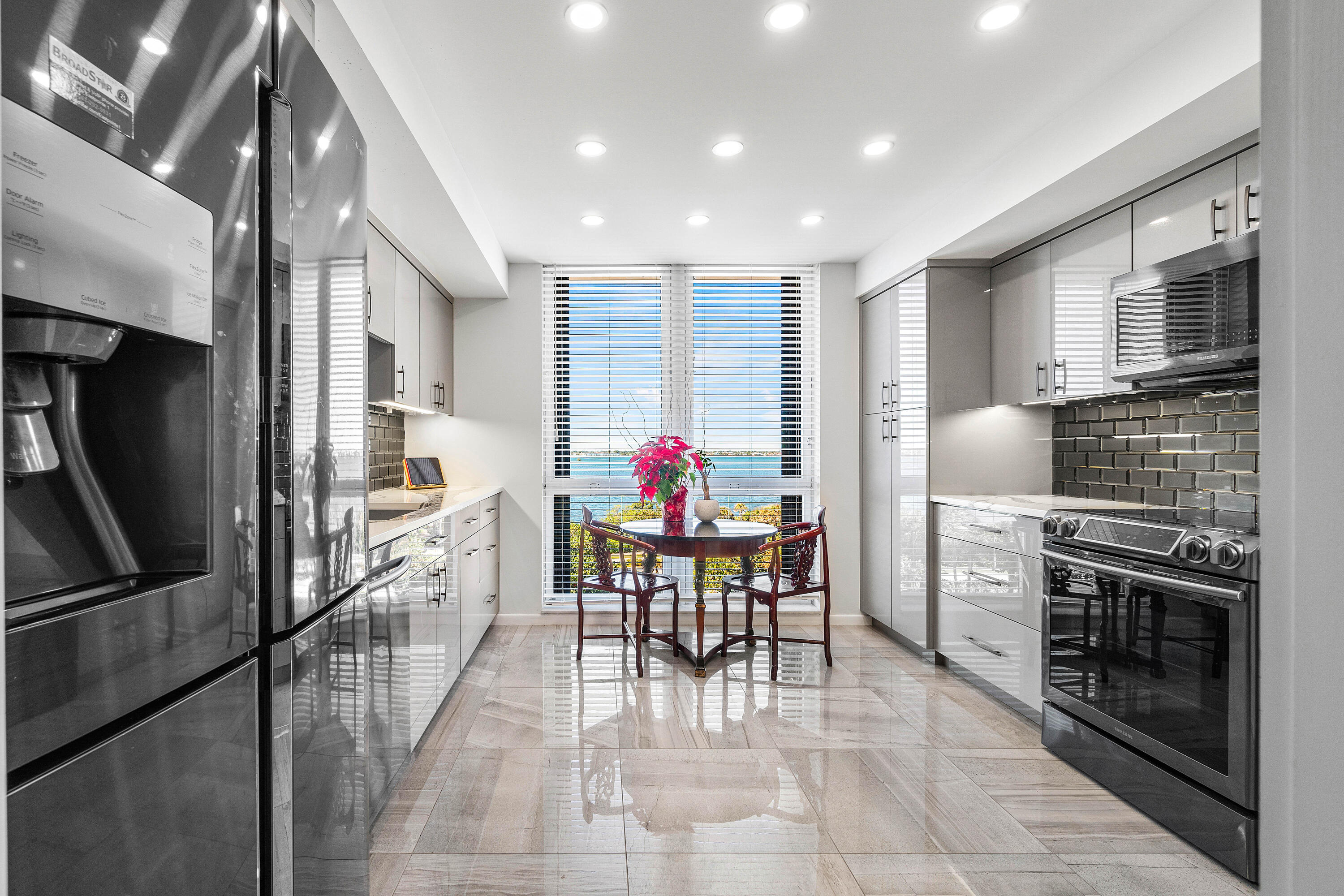 EASTPOINTE CONDO - Residential