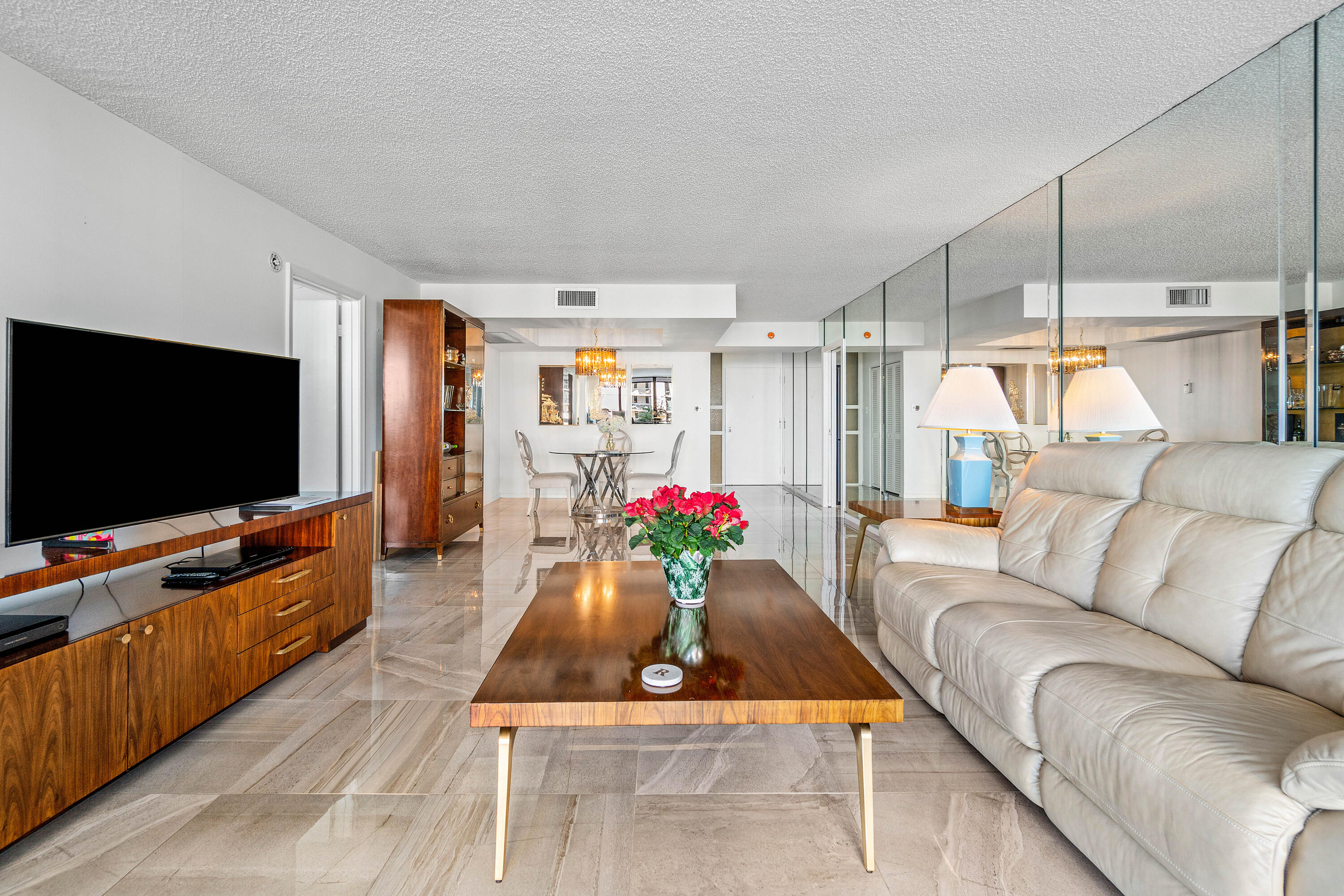 EASTPOINTE CONDO - Residential