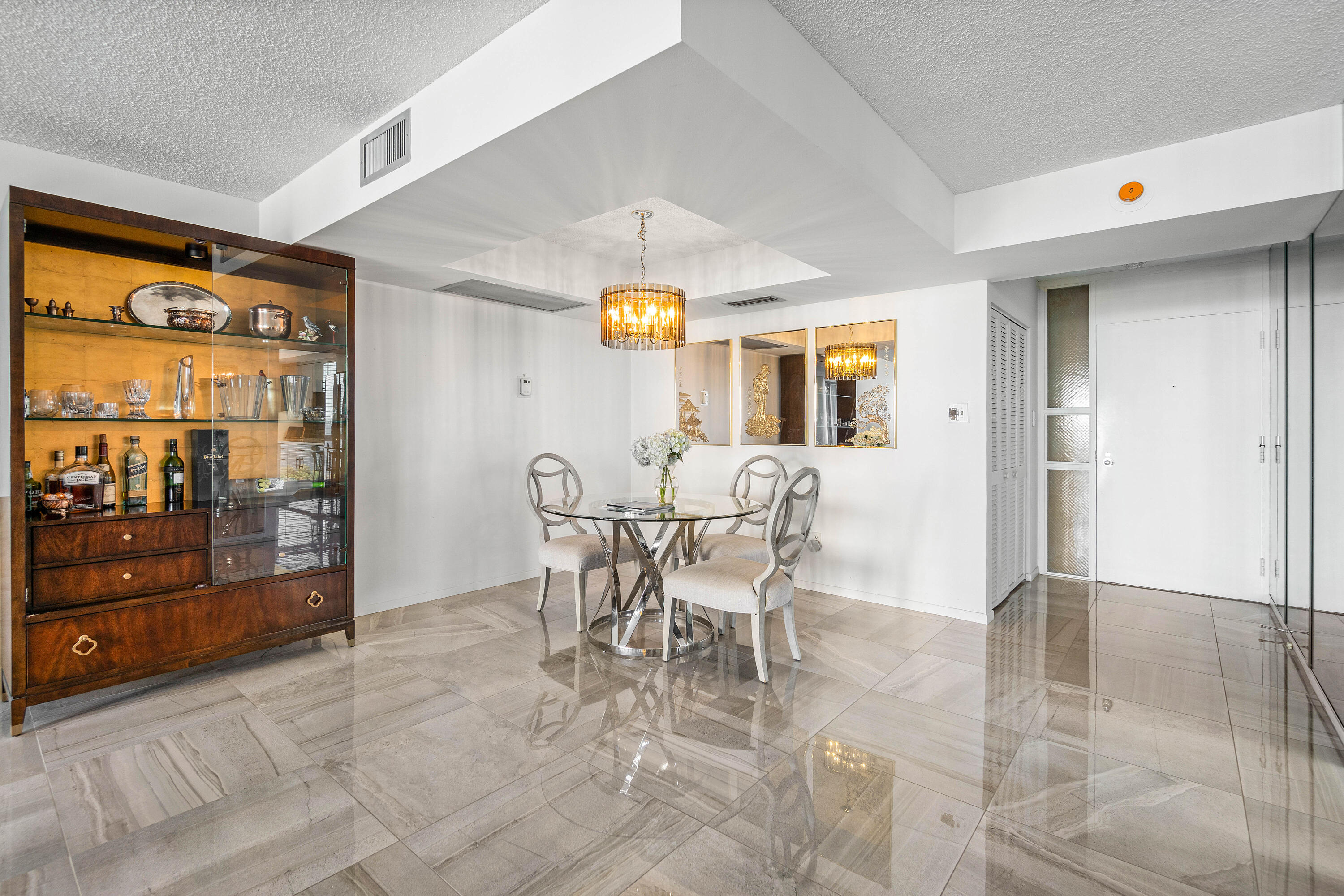 EASTPOINTE CONDO - Residential