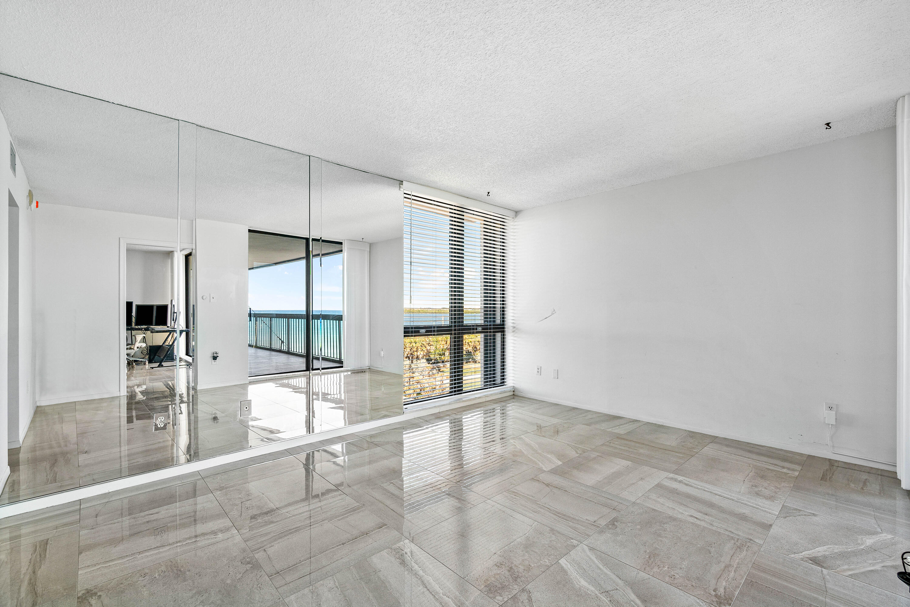 EASTPOINTE CONDO - Residential