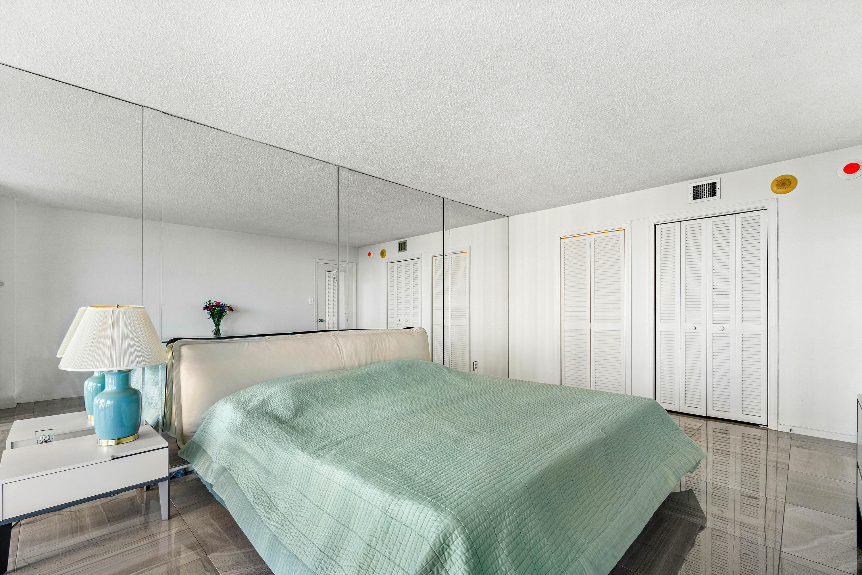EASTPOINTE CONDO - Residential
