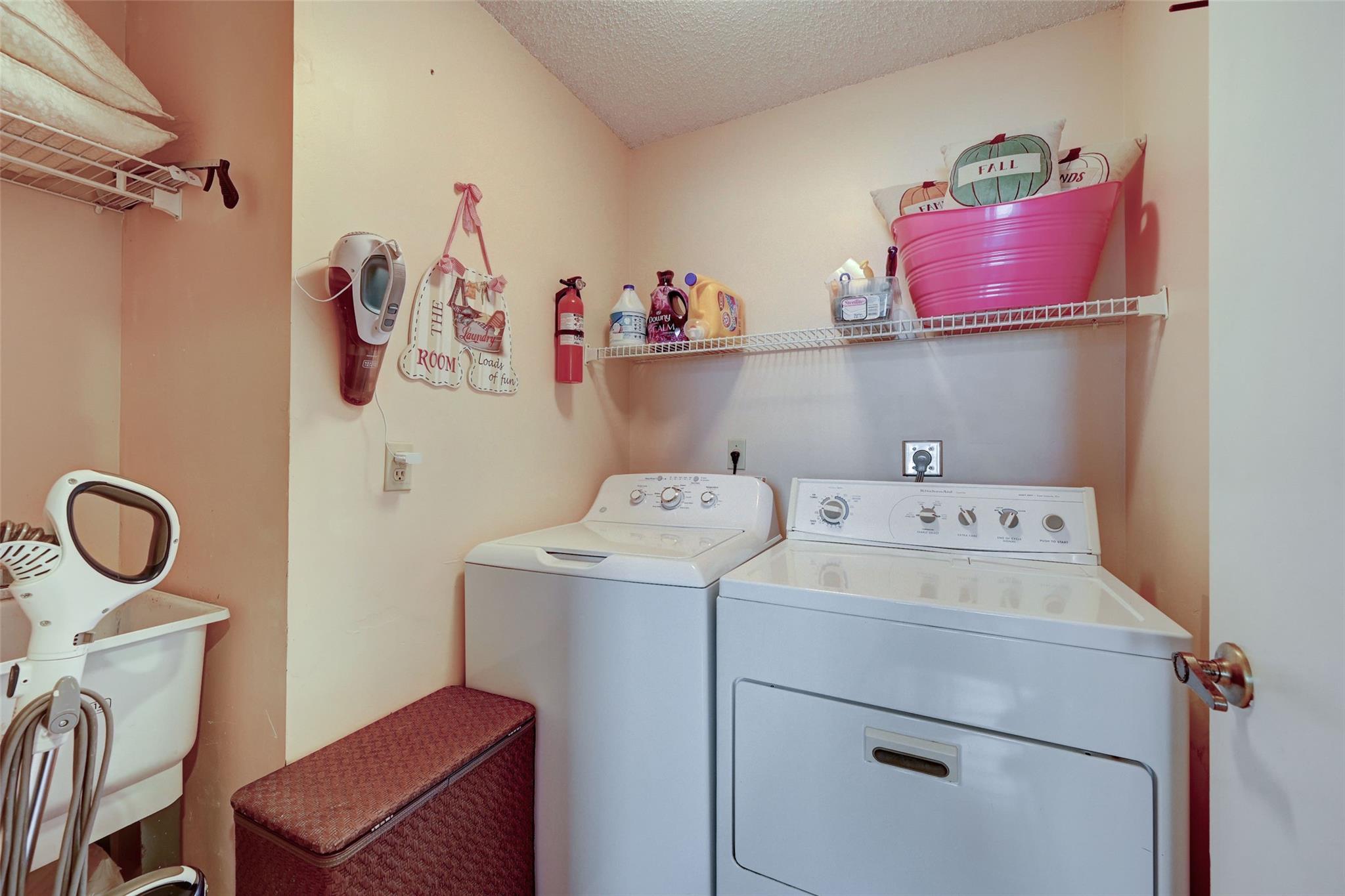 Sunflower Margate 82-38 B - Residential