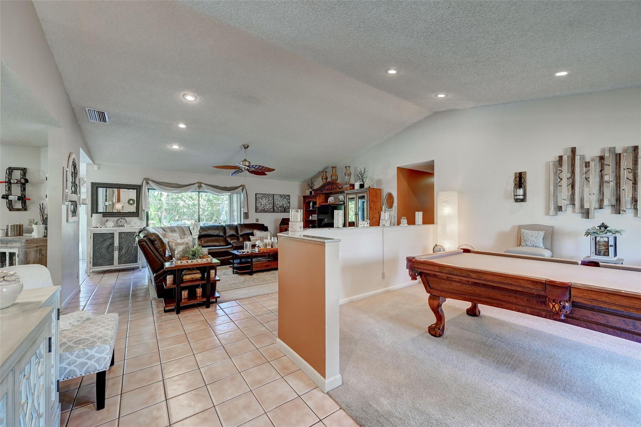 Sunflower Margate 82-38 B - Residential
