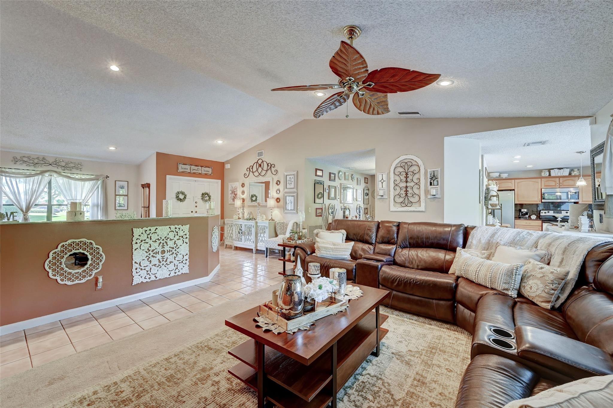 Sunflower Margate 82-38 B - Residential