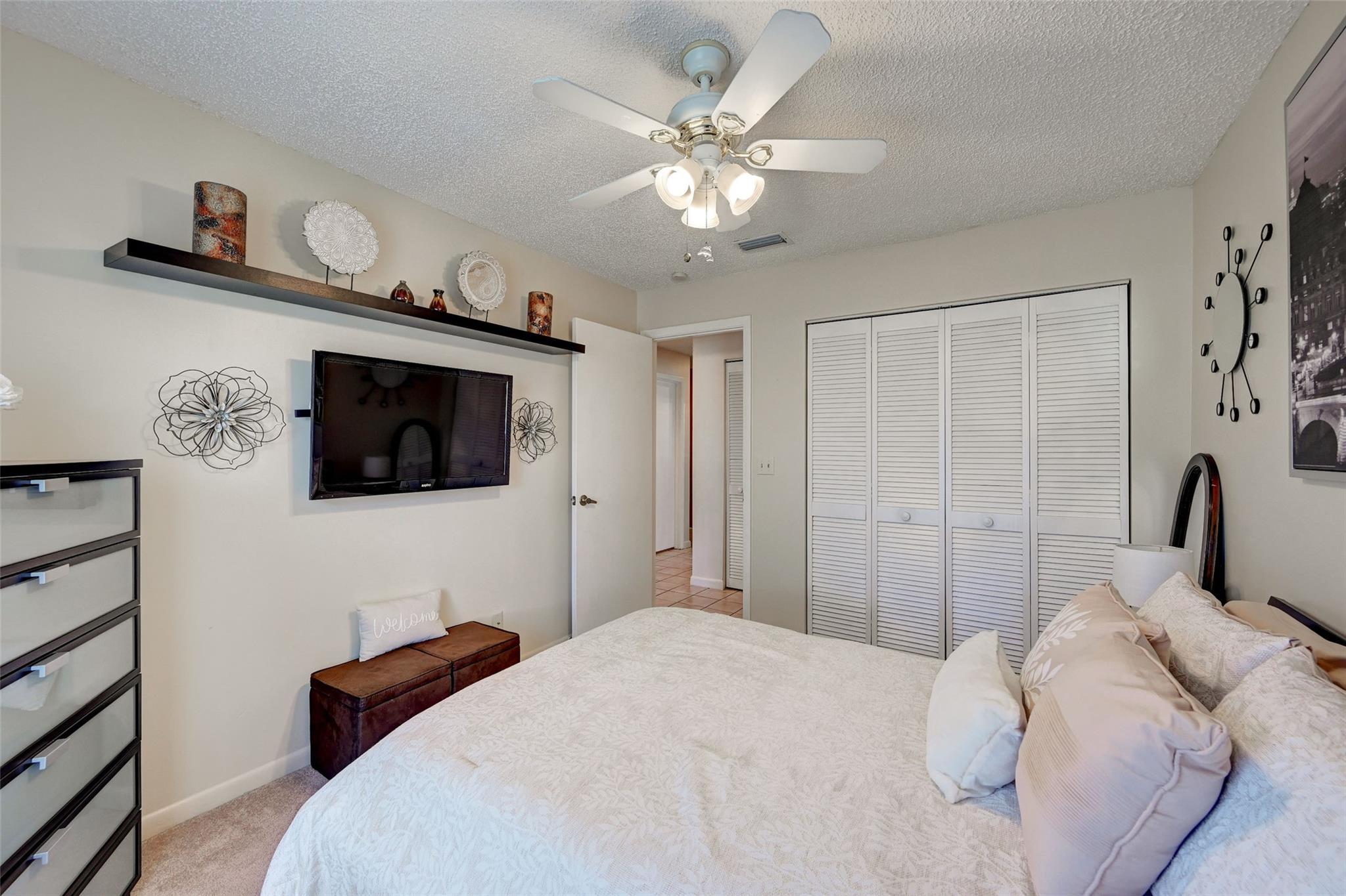 Sunflower Margate 82-38 B - Residential