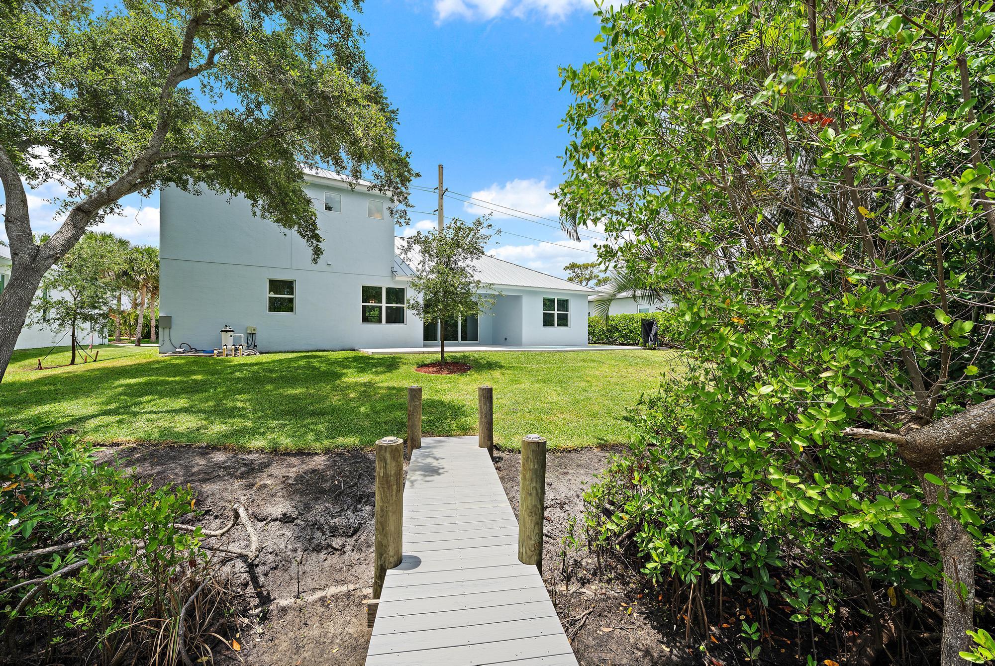 INDIAN GROVES - Residential