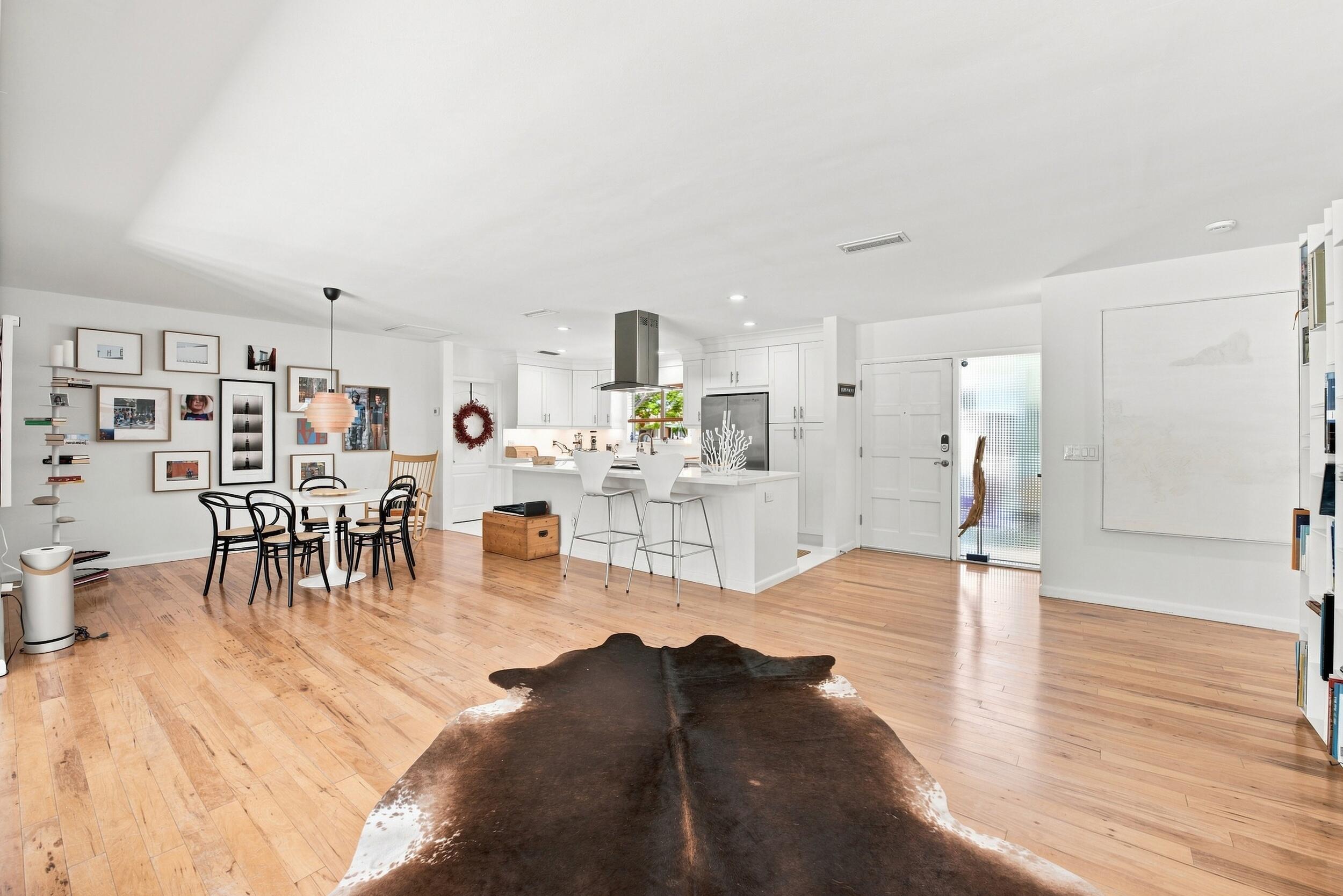 BOCA RATON SQUARE UNIT 8 - Residential