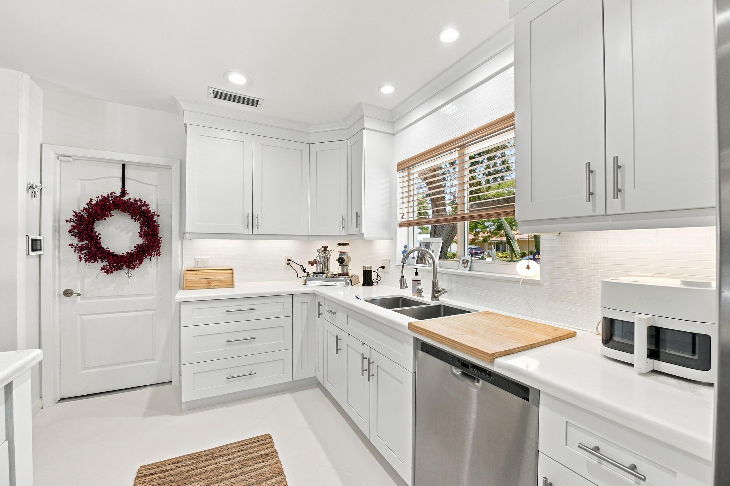 BOCA RATON SQUARE UNIT 8 - Residential