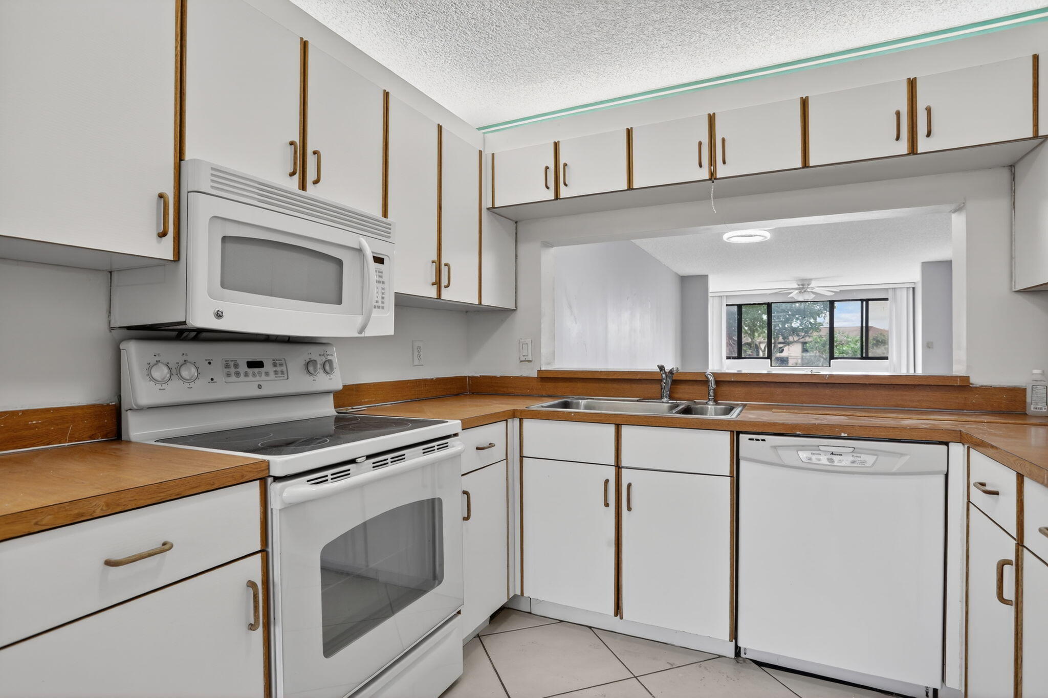 CLAIRMONT AT KINGS POINT - Residential