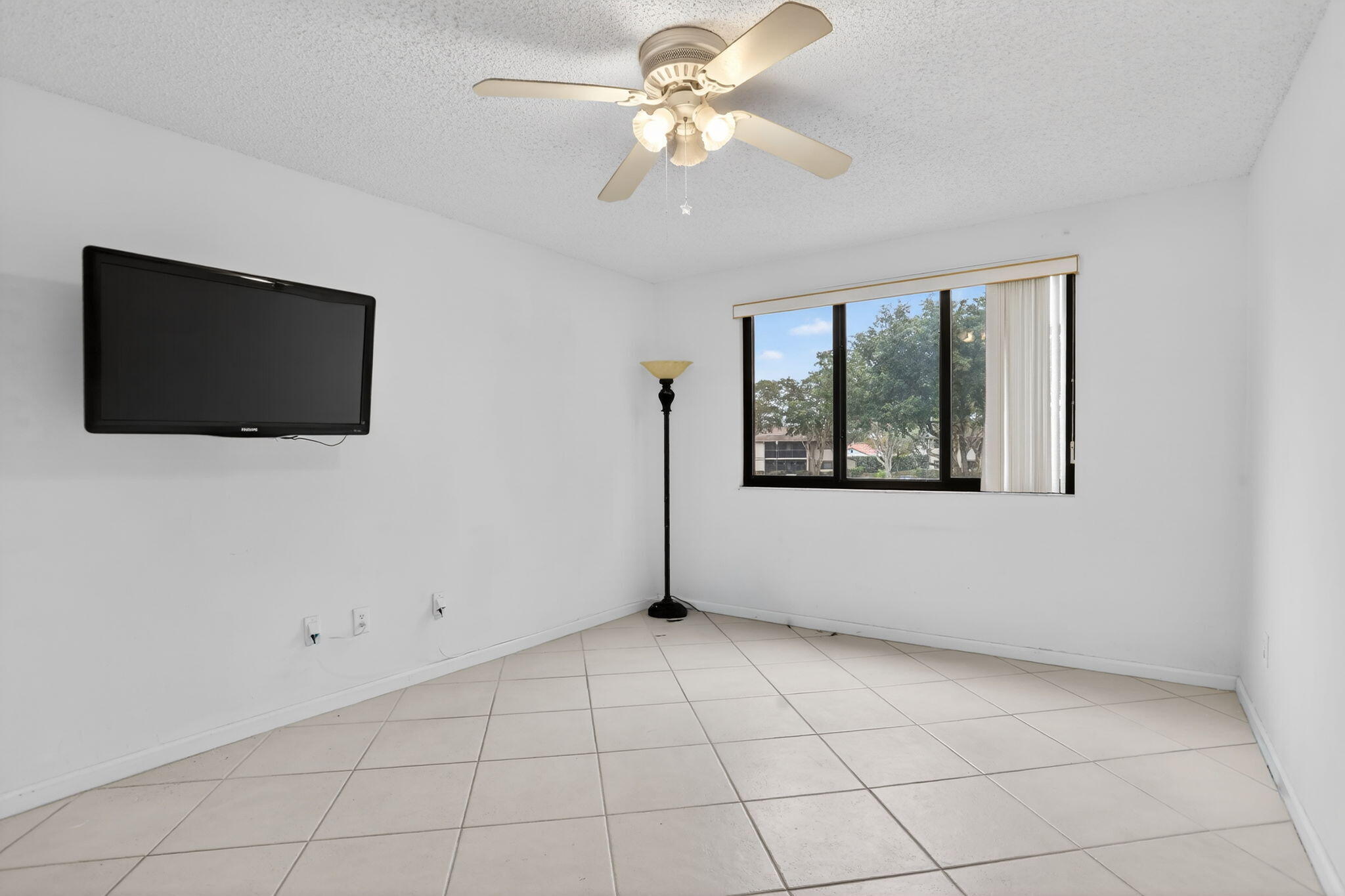 CLAIRMONT AT KINGS POINT - Residential