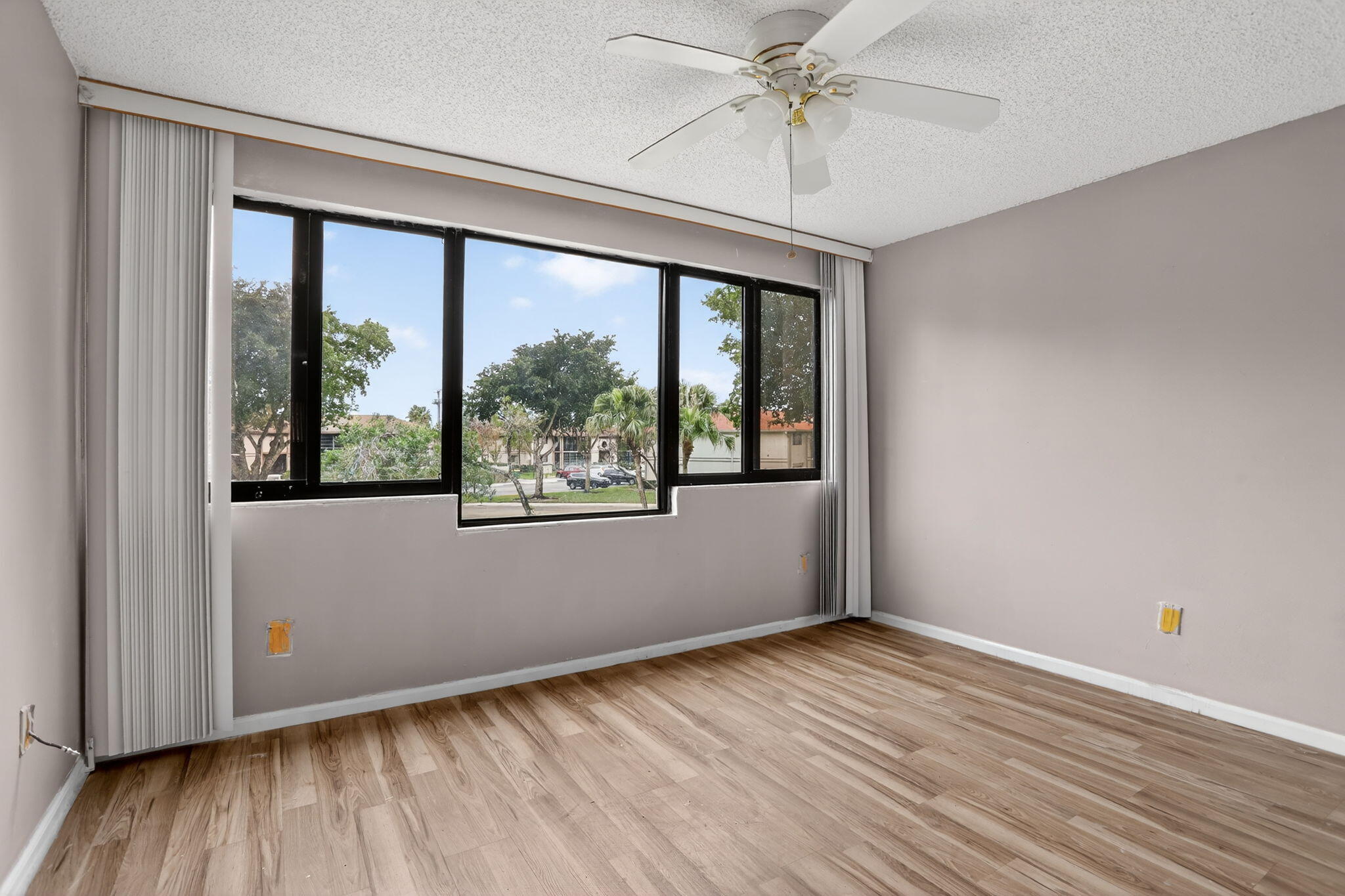 CLAIRMONT AT KINGS POINT - Residential