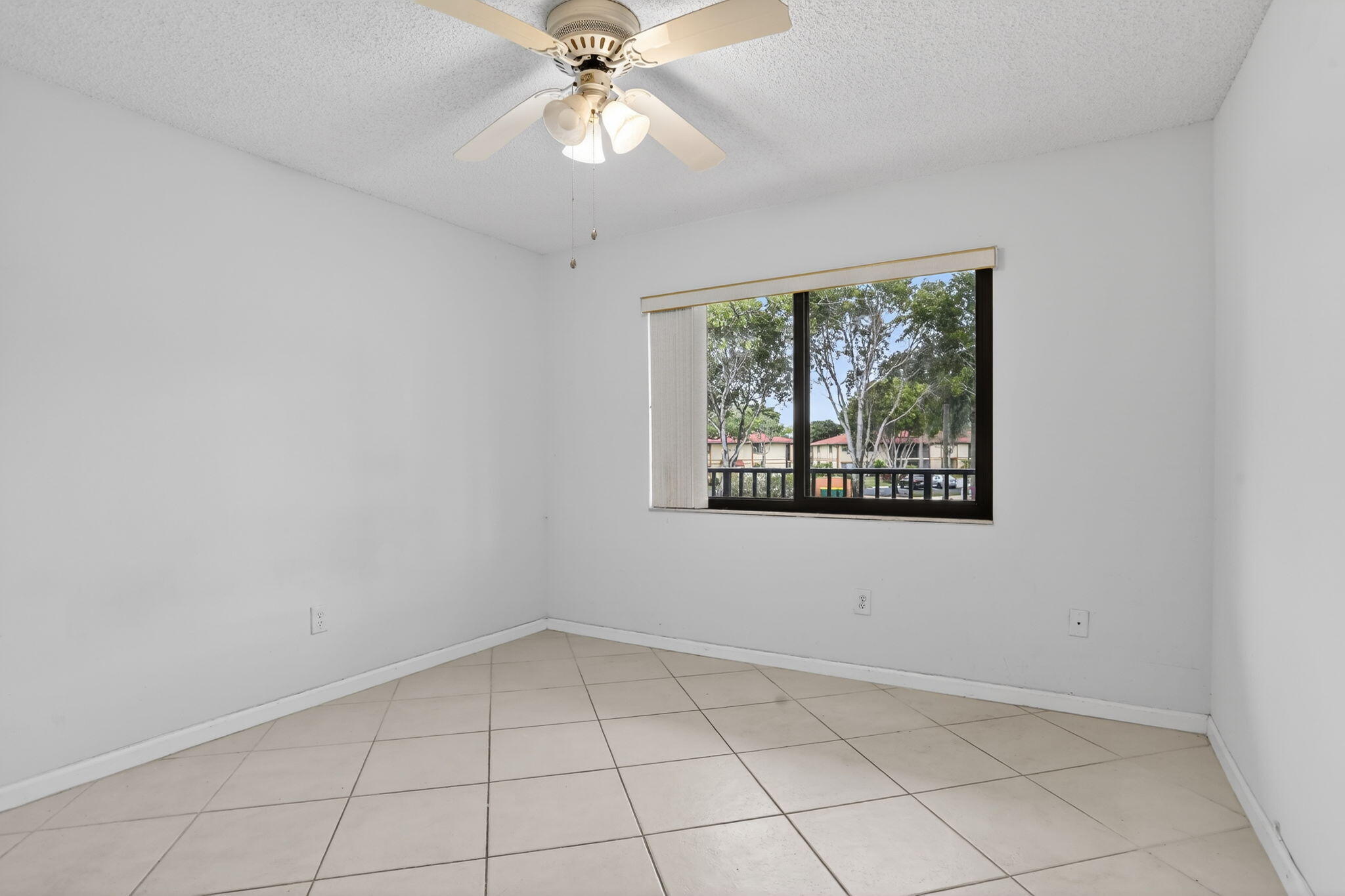 CLAIRMONT AT KINGS POINT - Residential