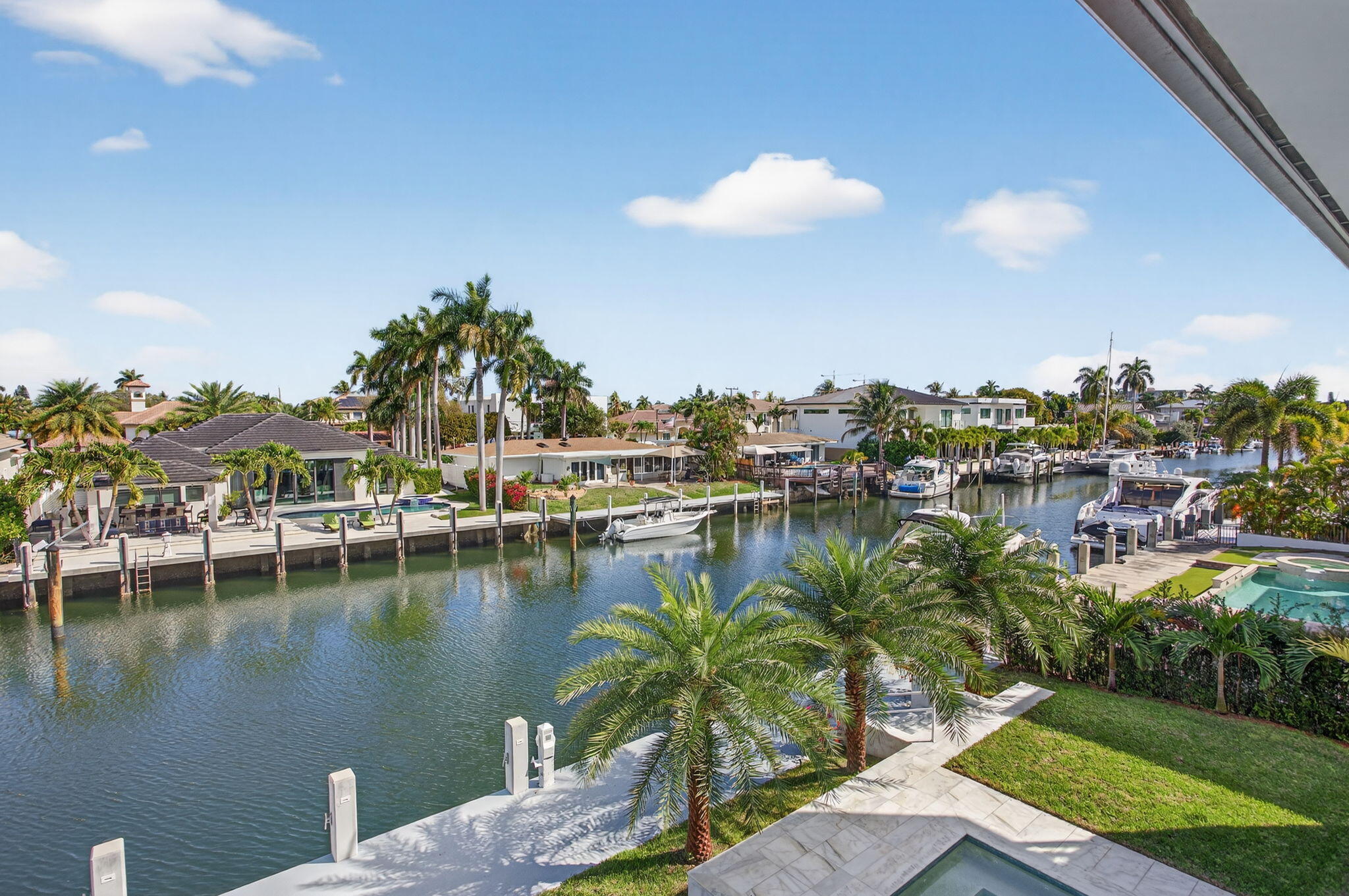 Coral Key Villas - Residential