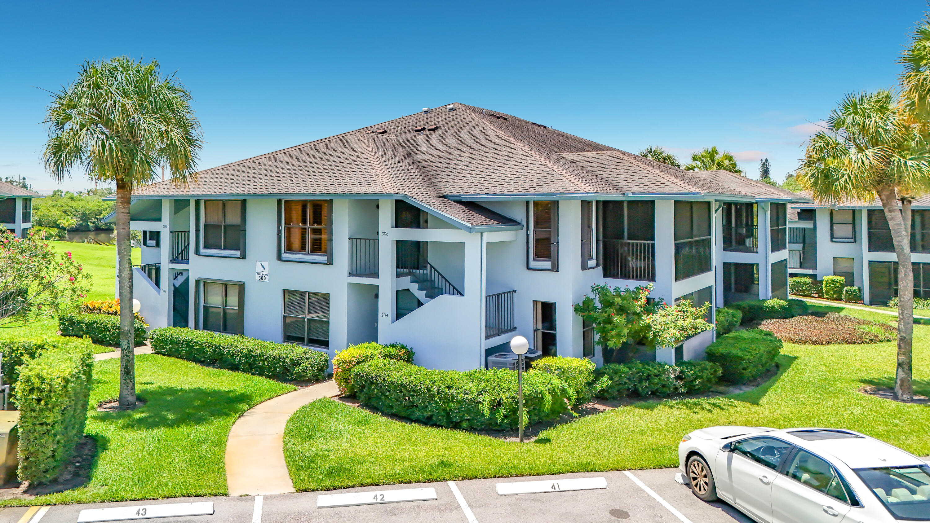 Perfect 2 bedroom 2 bath FURNISHED condo close to downtown Stuart! No car necessary! Just a short walk to Publix, restaurants, banks, pubs-no car necessary! Fully furnished condo with full size washer & dryer in oversized utility room. Screen patio is perfect for lounging or taking a catnap. Kitchen has a nautical feel. A/C replaced 2024.Accordion shutters give you peace of mind, you can lock up the whole unit for a storm in about 5 minutes. Security screen door at entrance to enjoy the breezes. Poppleton Creek has 2 pools, 2 clubhouses, and one of them is just steps from the front door! Don't miss your chance to own this little piece of Florida paradise!