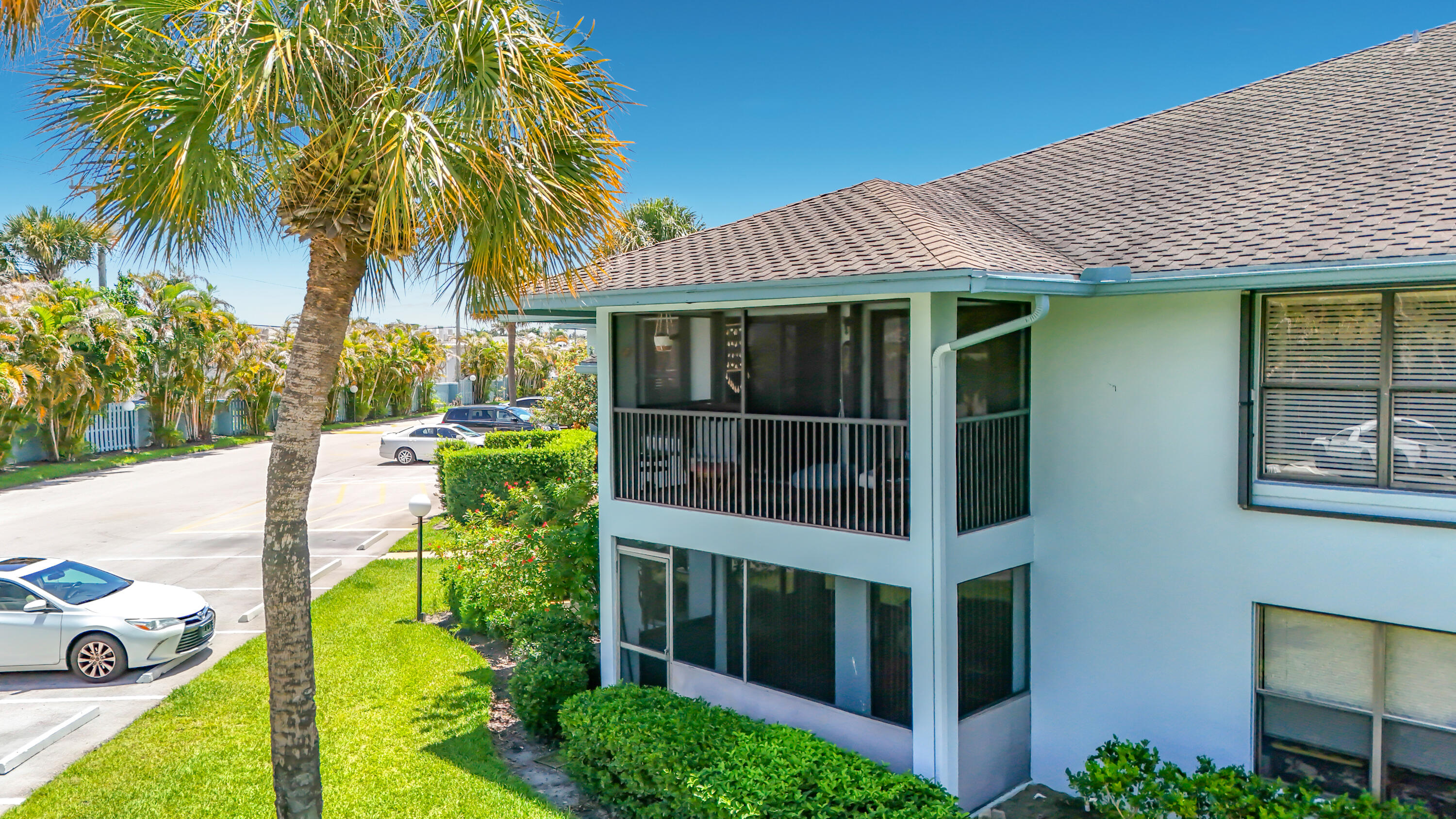 Gardens At Poppleton Creek Condo - Residential