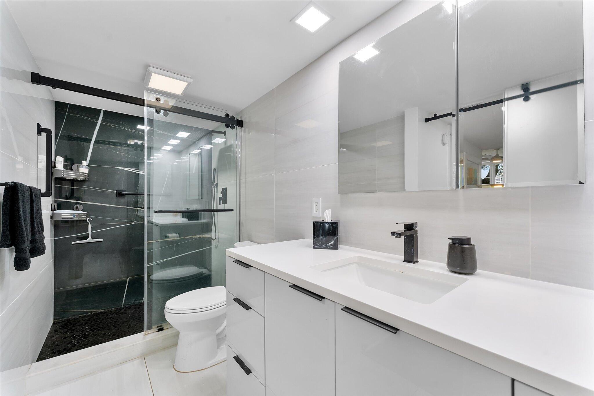 NO 76 PALM-AIRE COUNTRY CLUB - Residential