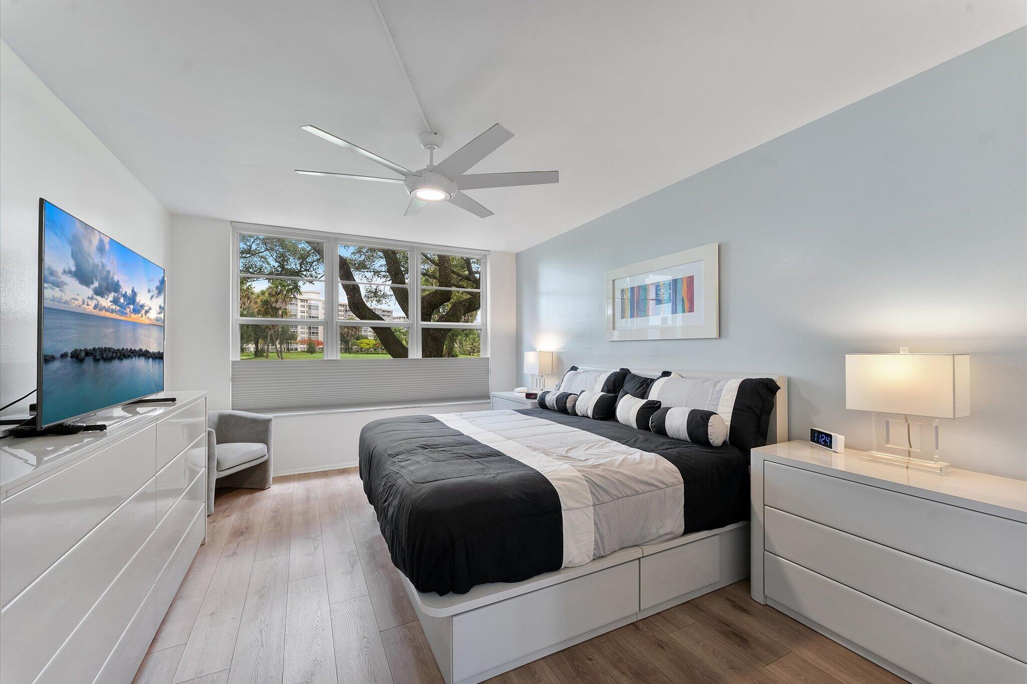 NO 76 PALM-AIRE COUNTRY CLUB - Residential