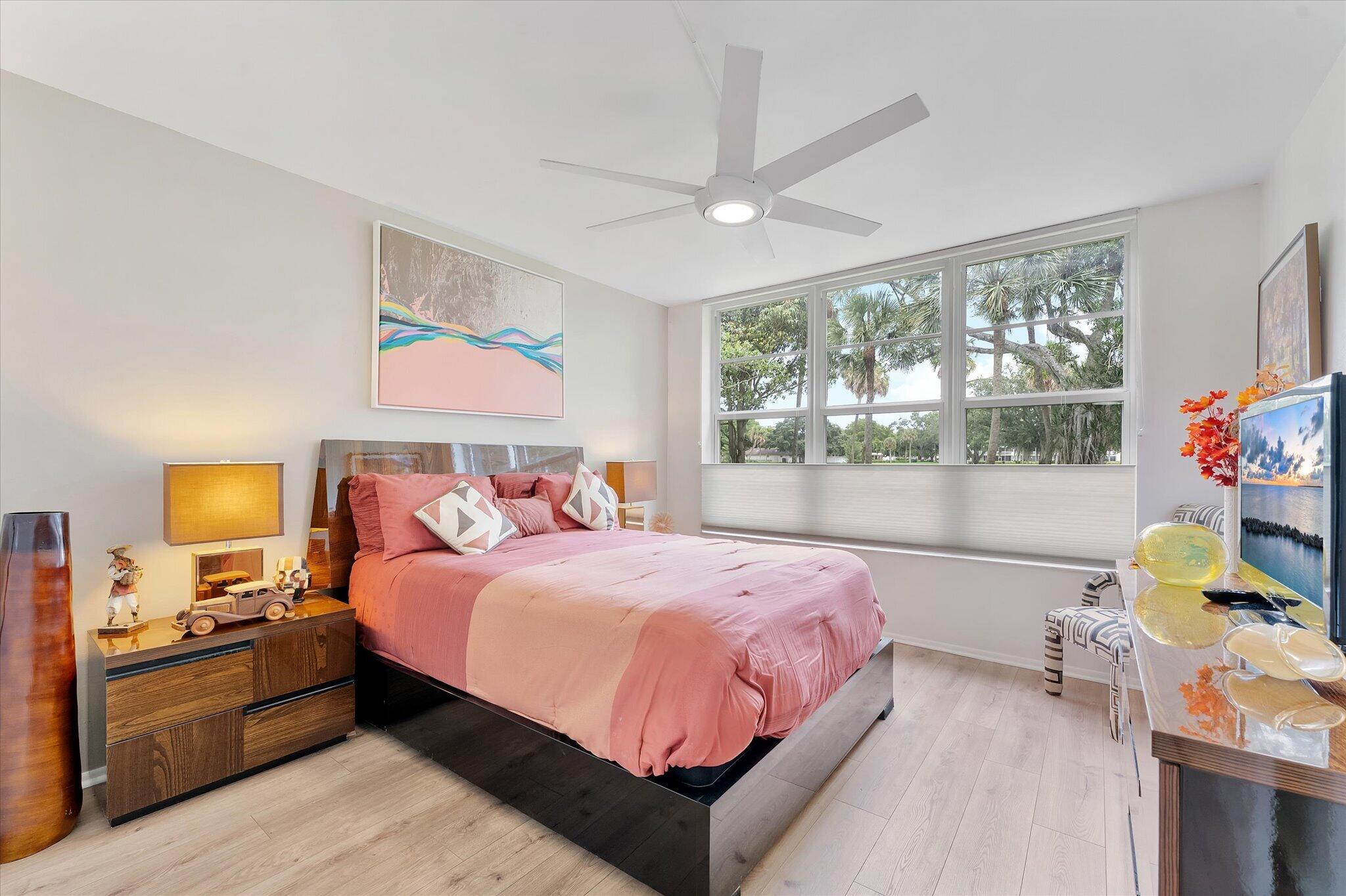 NO 76 PALM-AIRE COUNTRY CLUB - Residential