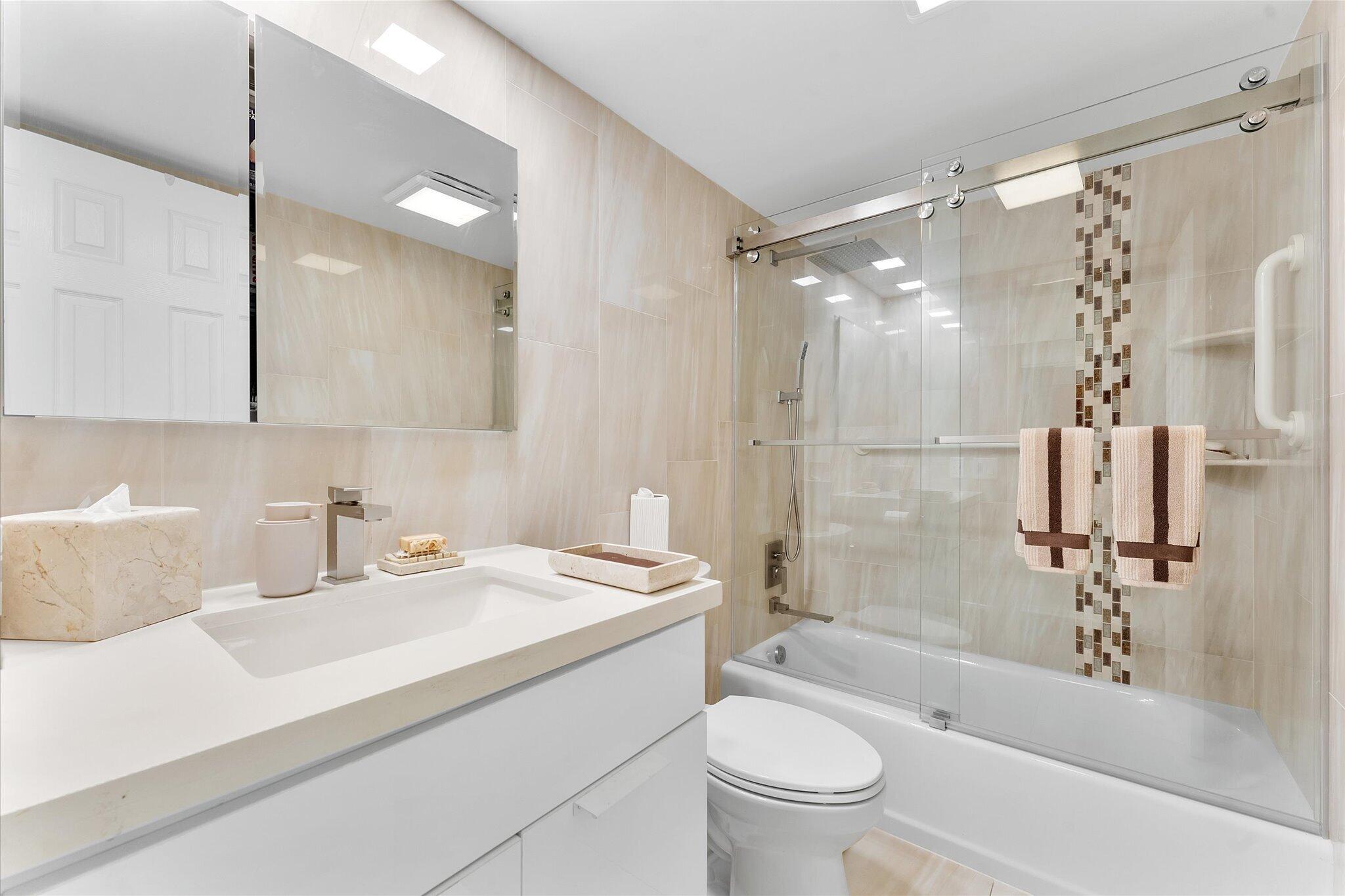 NO 76 PALM-AIRE COUNTRY CLUB - Residential