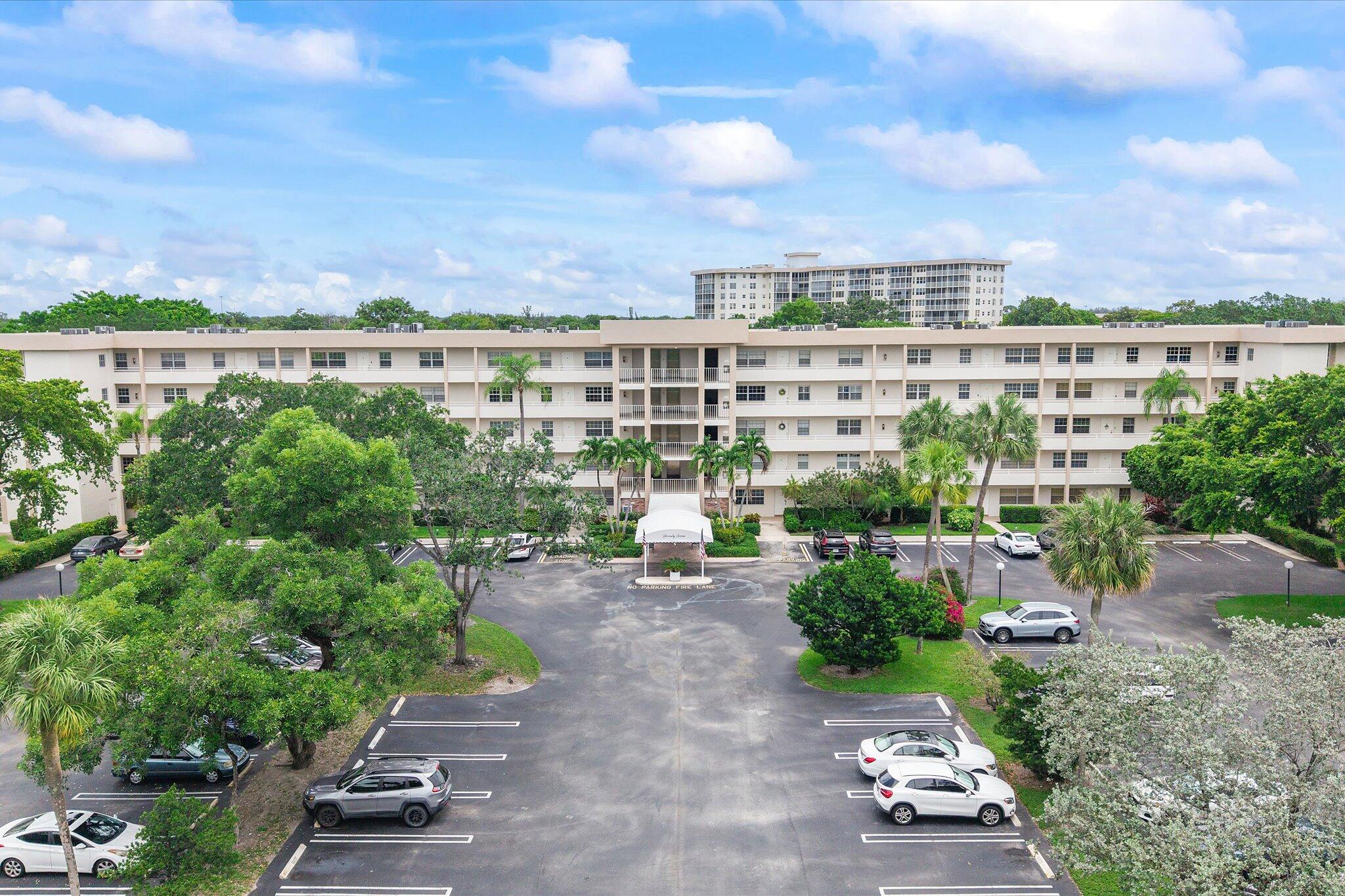 NO 76 PALM-AIRE COUNTRY CLUB - Residential