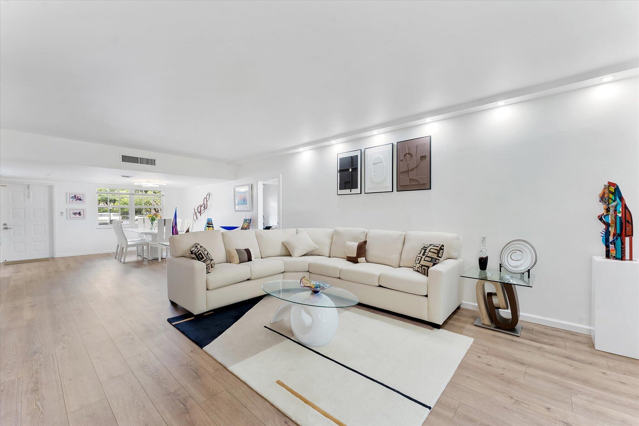NO 76 PALM-AIRE COUNTRY CLUB - Residential