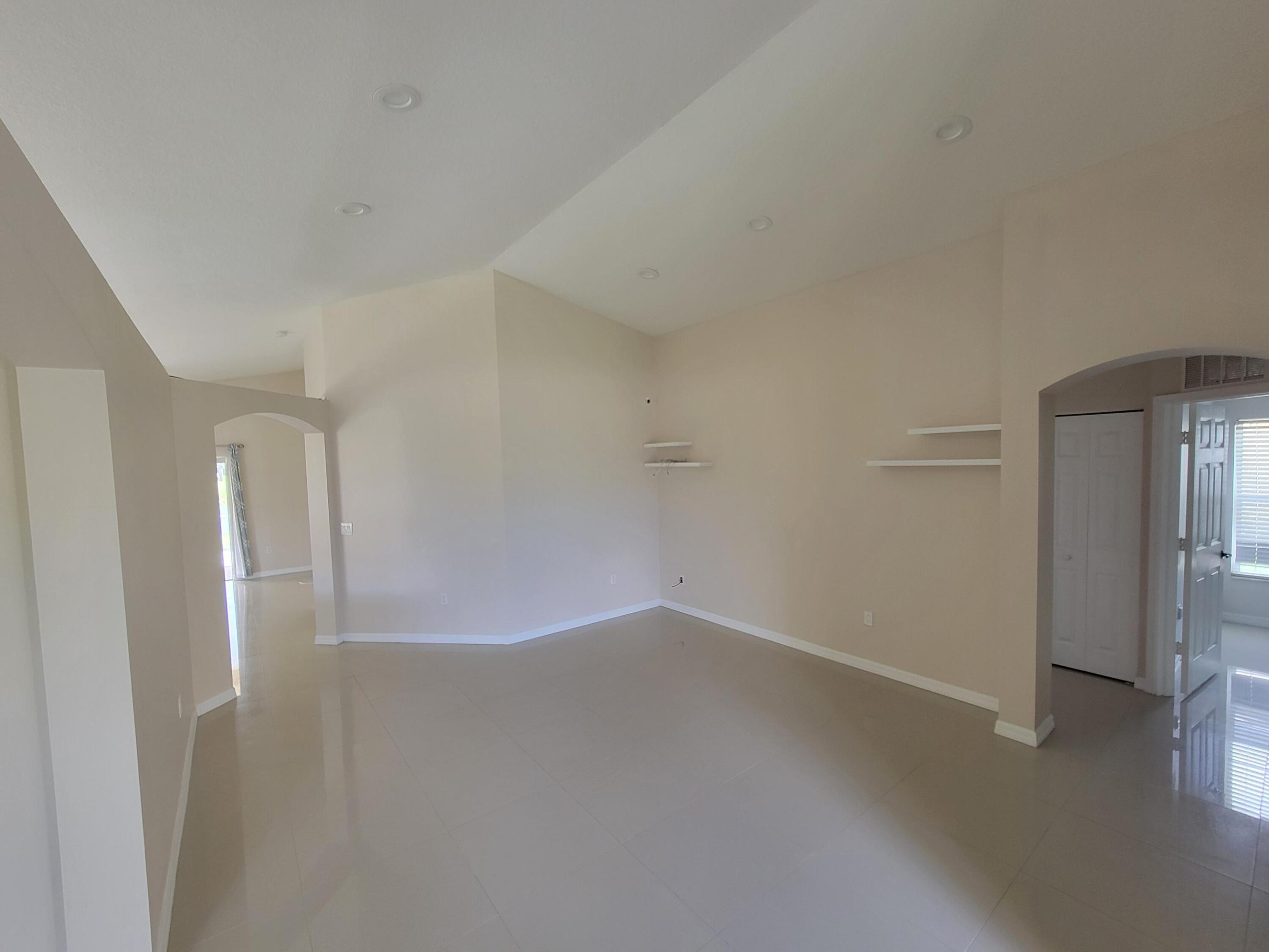 LAKE FOREST AT SLW PHASE V - Residential