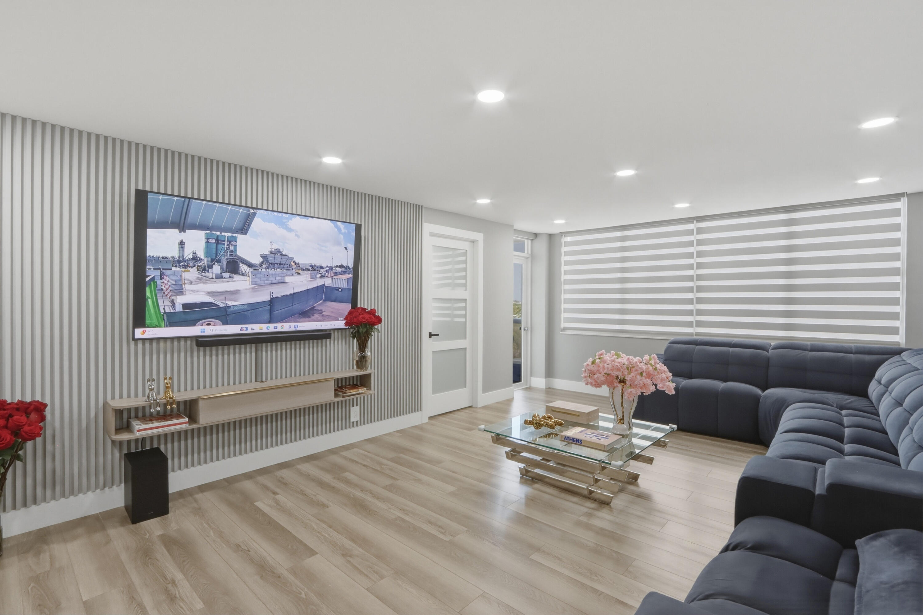 MAISON GRANDE CONDO - Residential