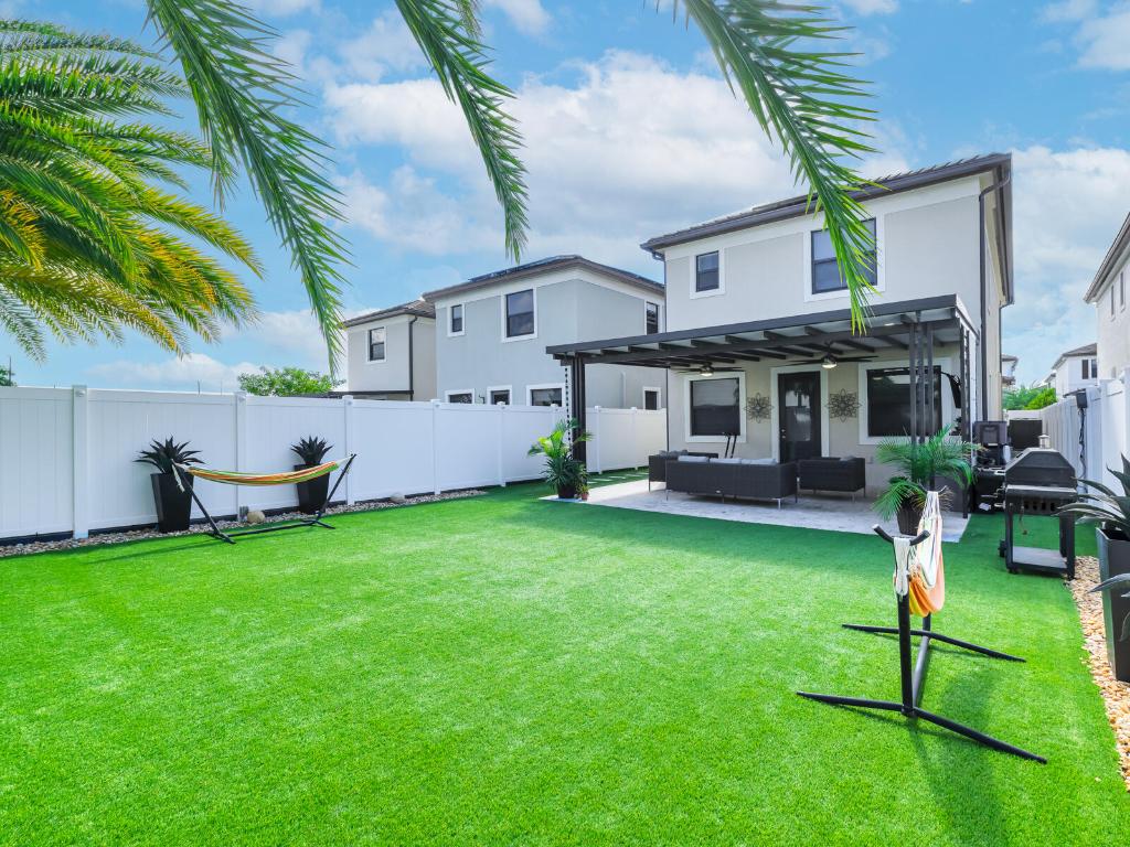 AQUABELLA NORTH - Residential