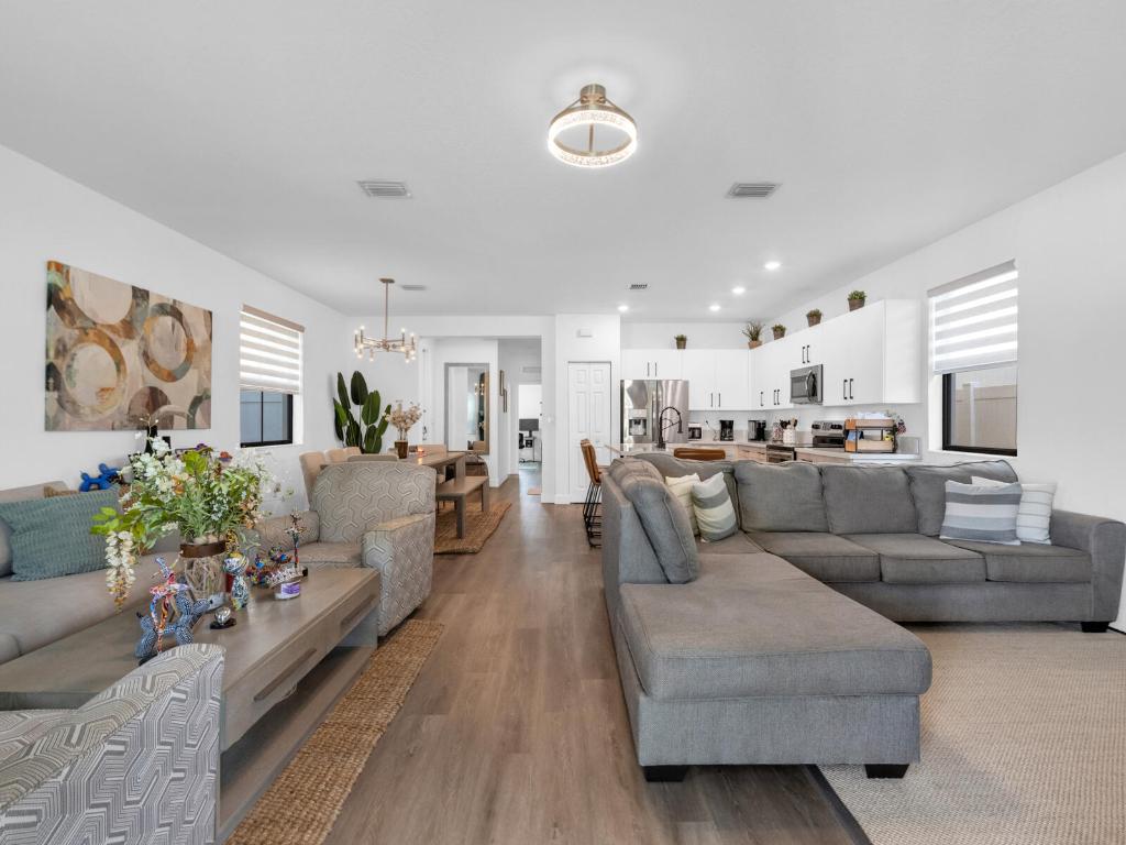 AQUABELLA NORTH - Residential