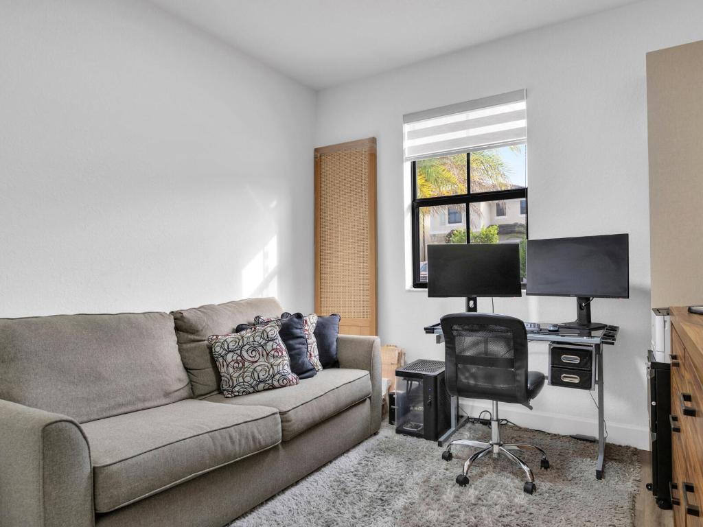 AQUABELLA NORTH - Residential