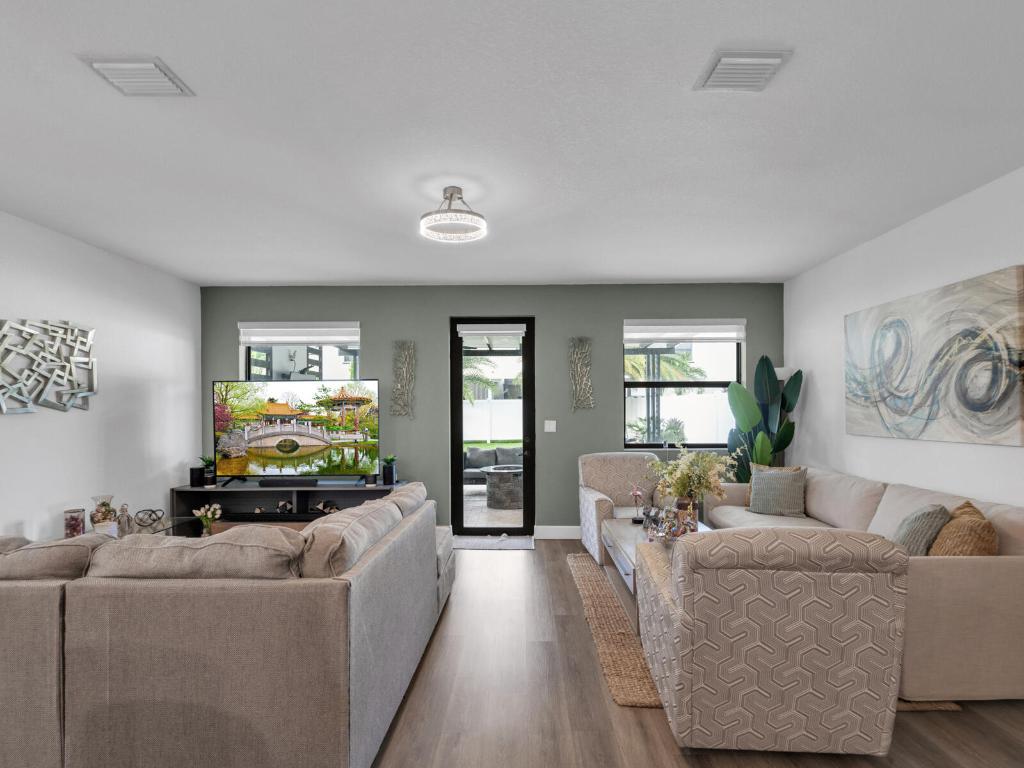 AQUABELLA NORTH - Residential