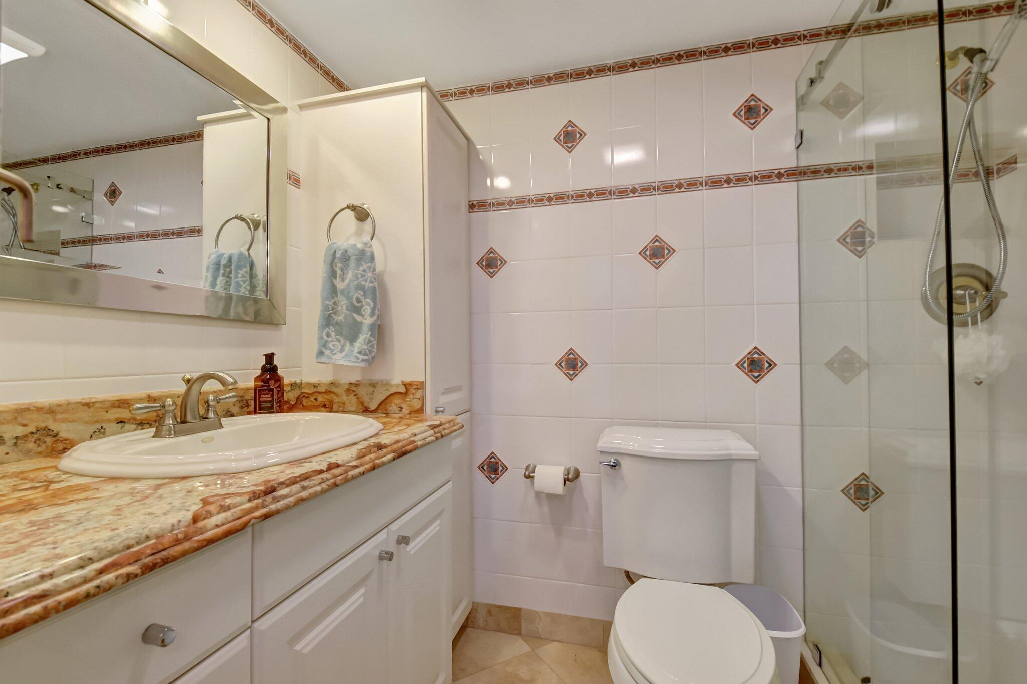 JAMES PLACE CONDO - Residential