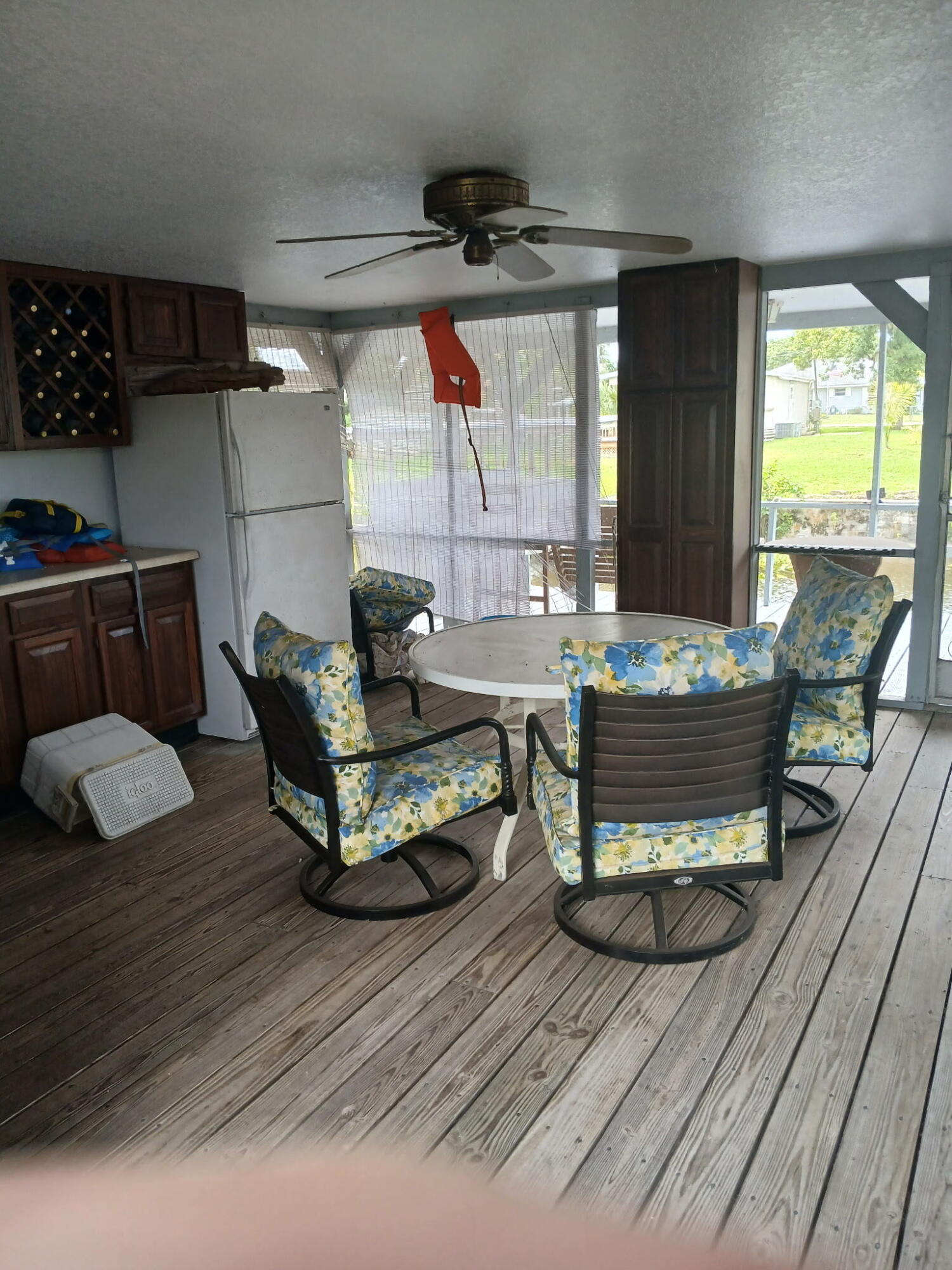 TREASURE ISLAND UNIT 7 - Residential Lease